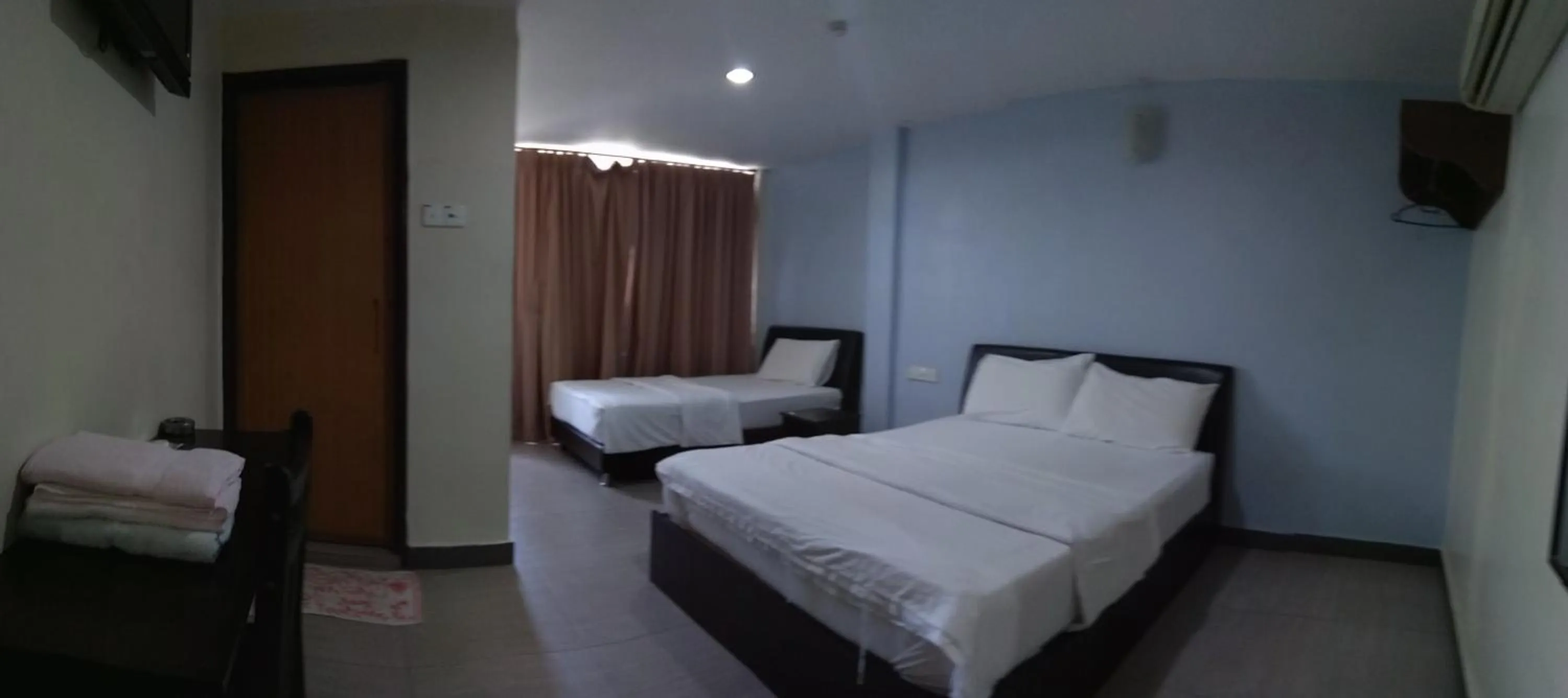 Bed in Starview Hotel