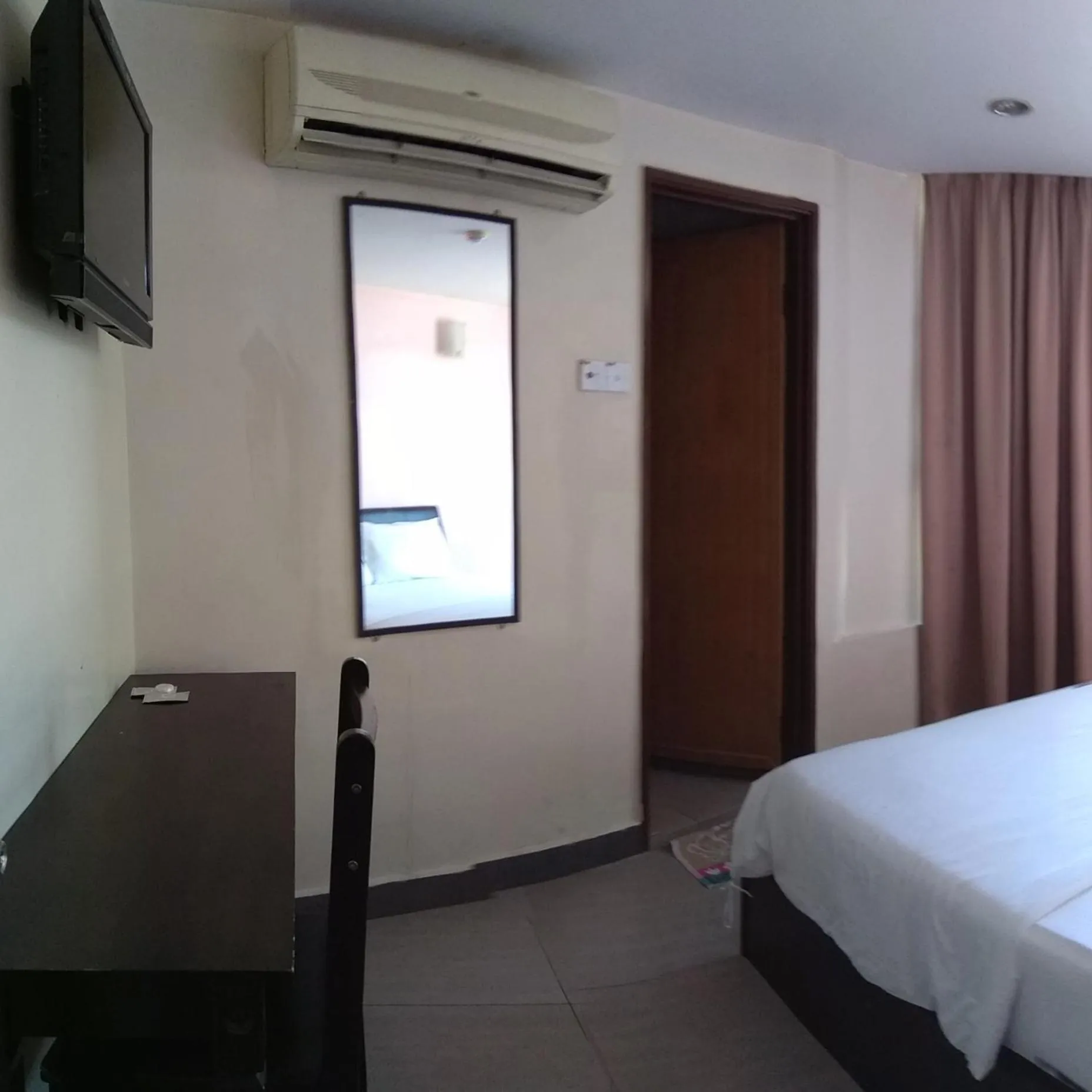 Bed in Starview Hotel