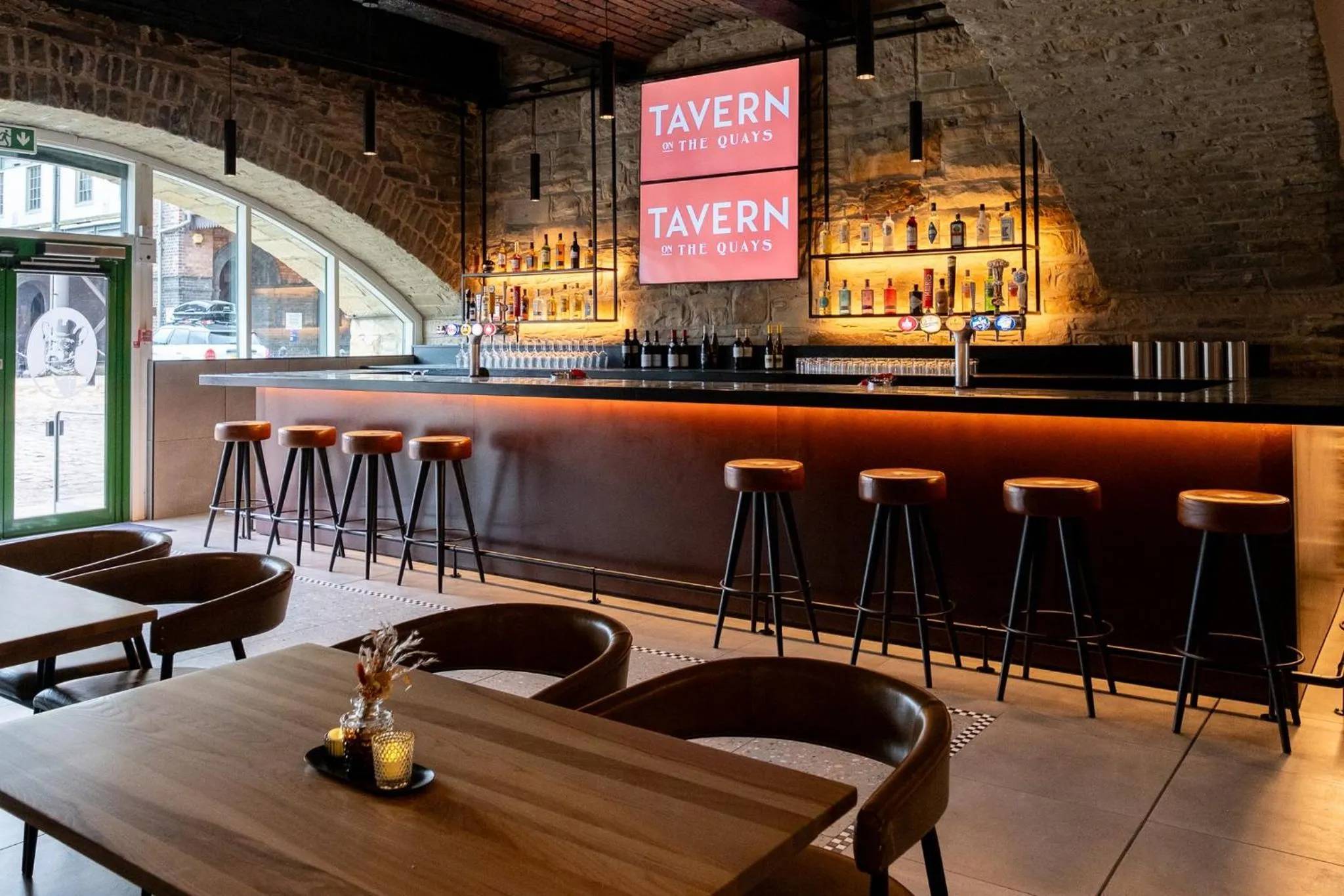 Restaurant/places to eat in Sandman Signature Sheffield Quays Hotel