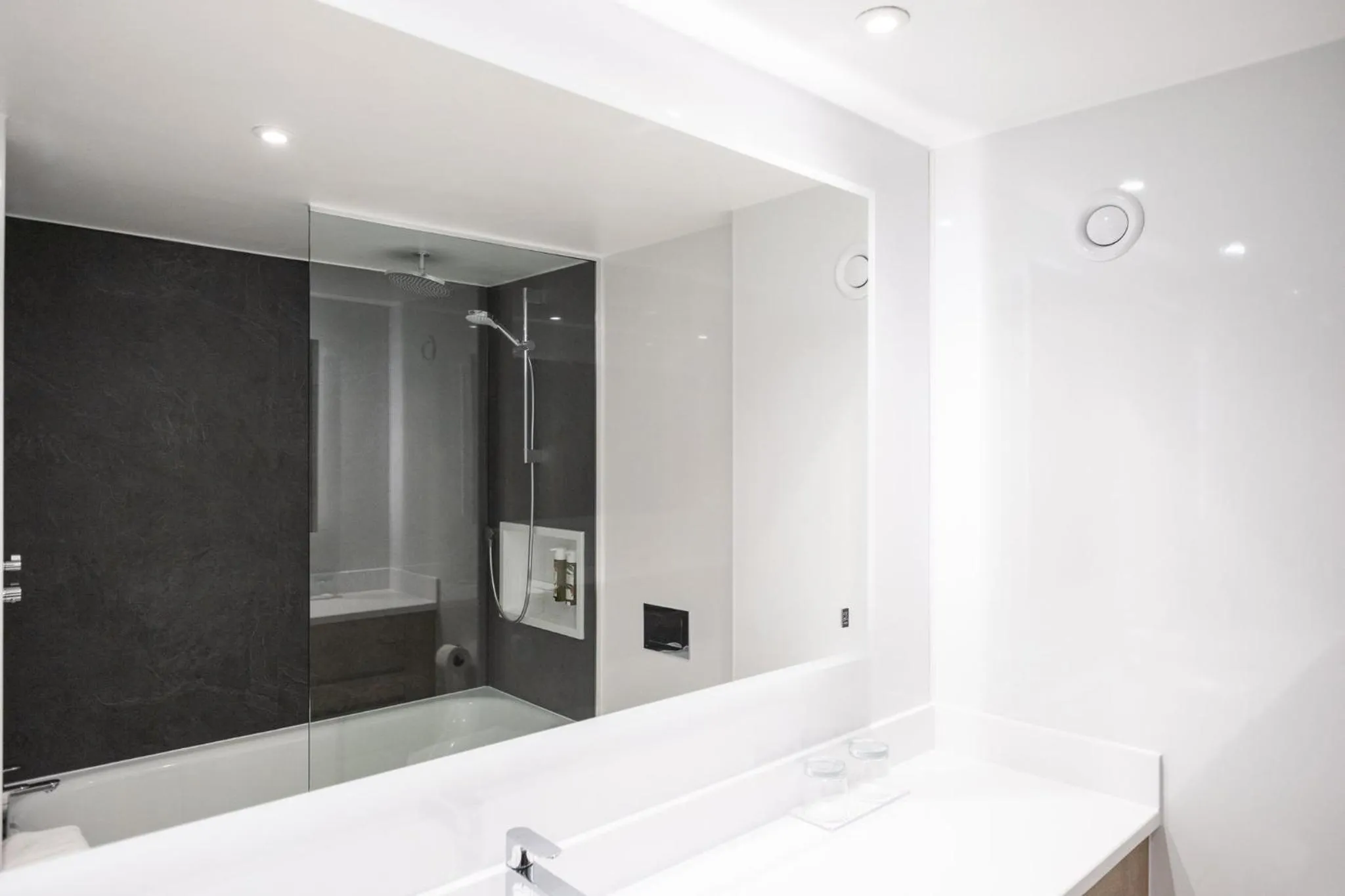 Bathroom in Sandman Signature Sheffield Quays Hotel