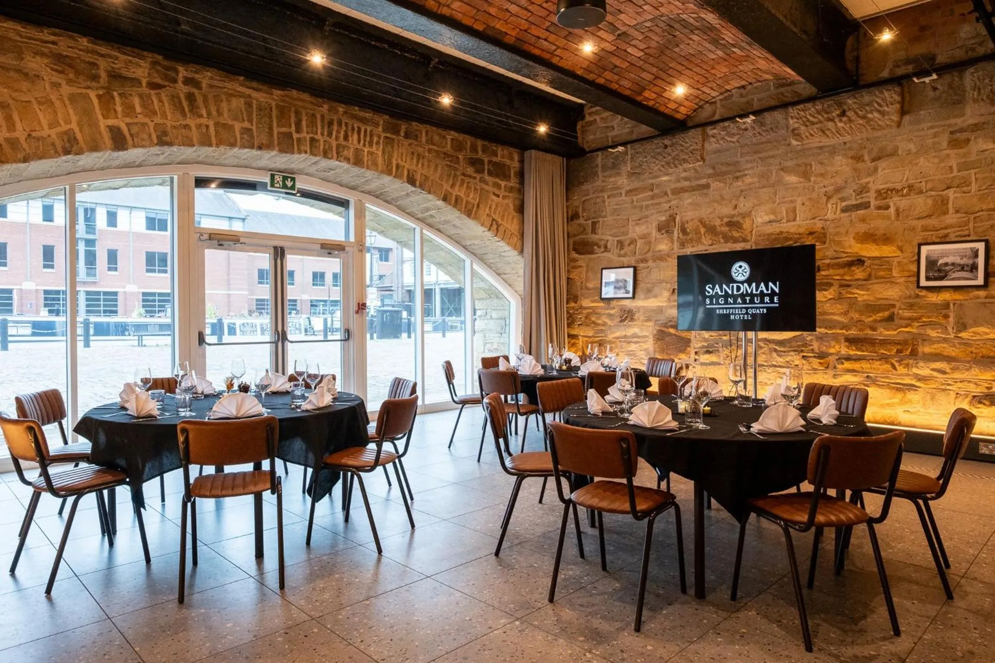 Meeting/conference room in Sandman Signature Sheffield Quays Hotel