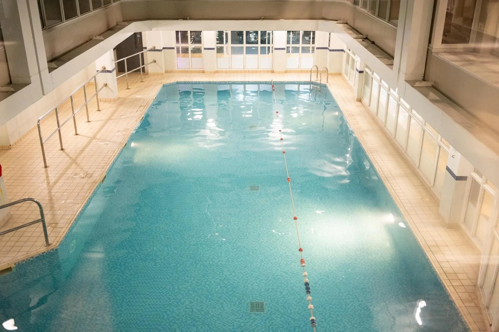Swimming pool in Sandman Signature Sheffield Quays Hotel