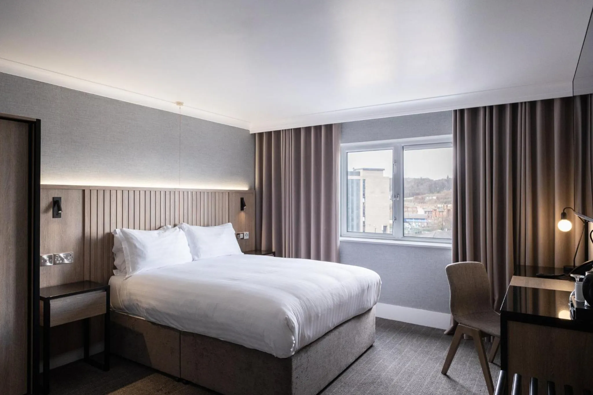 Photo of the whole room, Bed in Sandman Signature Sheffield Quays Hotel