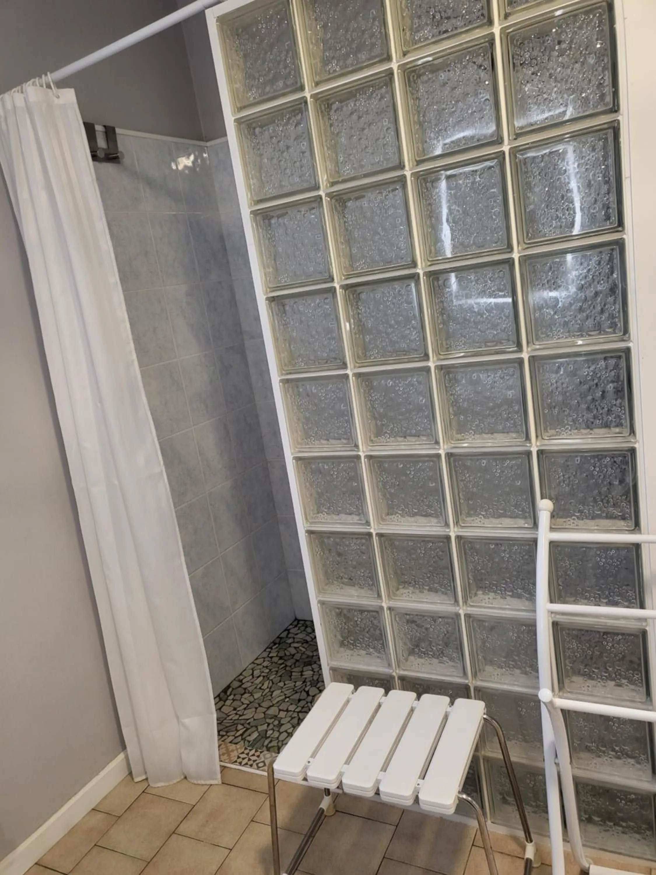 Shower in Chambre d'Hote Woody