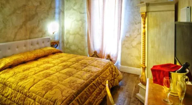 Bed in Boutique Hotel L'Imperatrice