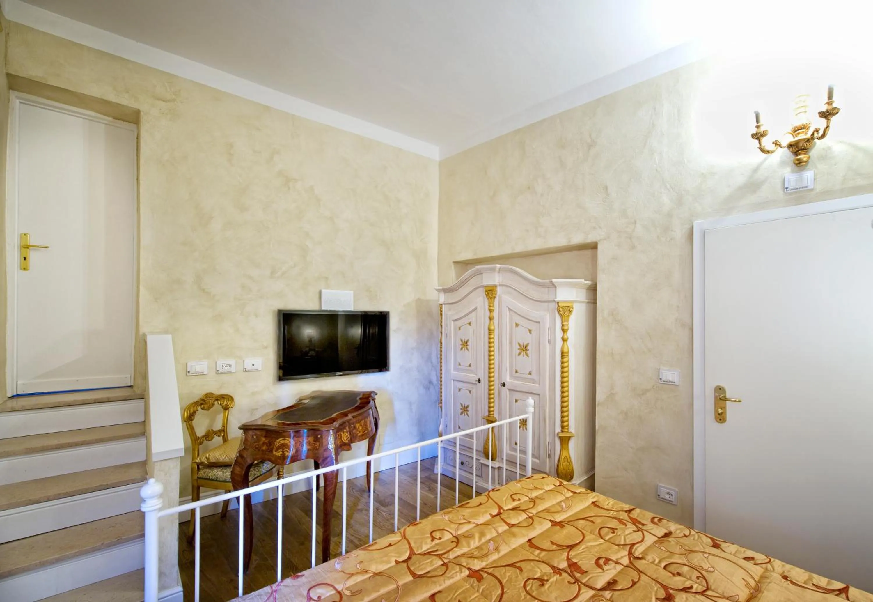 Bed in Boutique Hotel L'Imperatrice