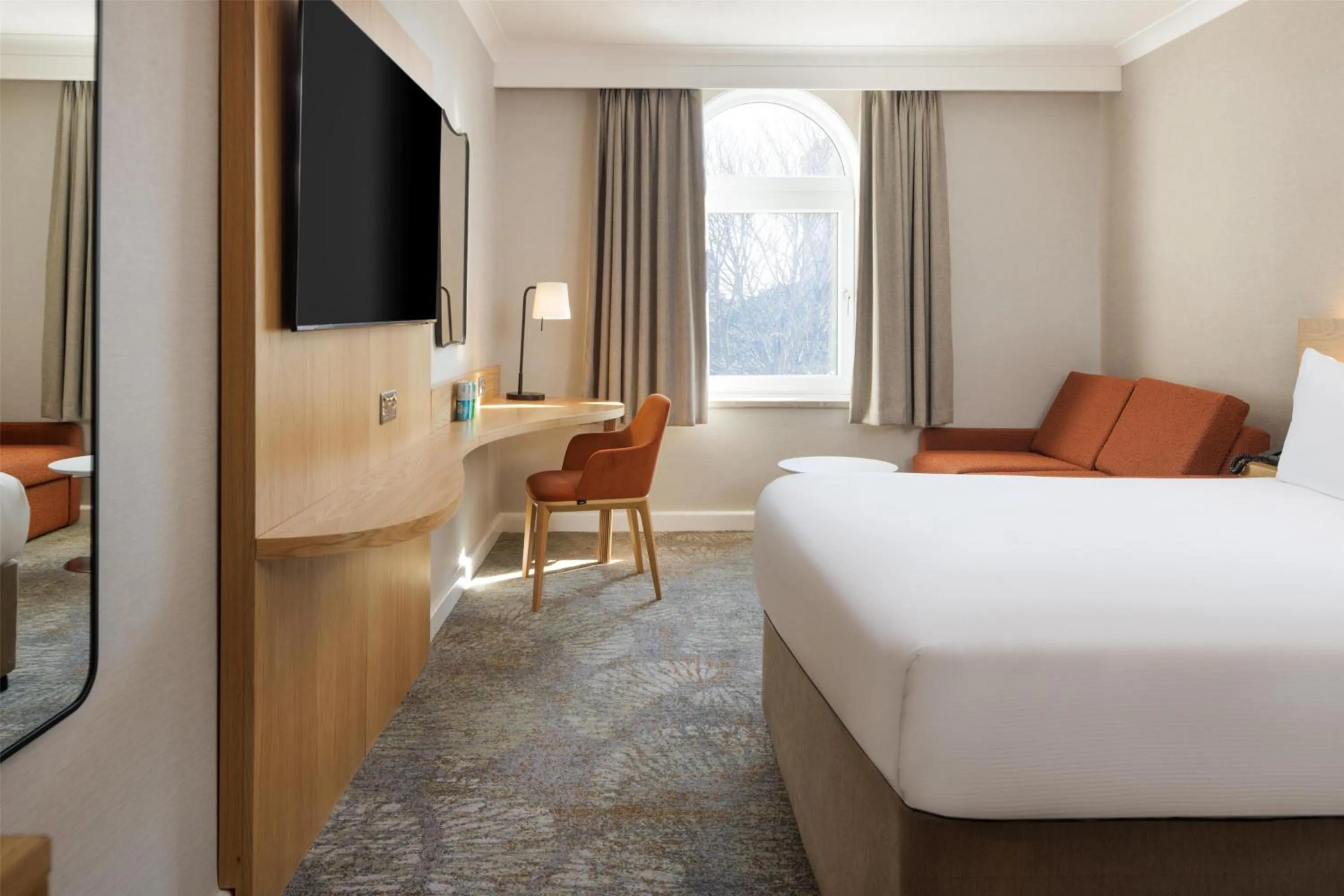 Living room, Bed in Hilton York