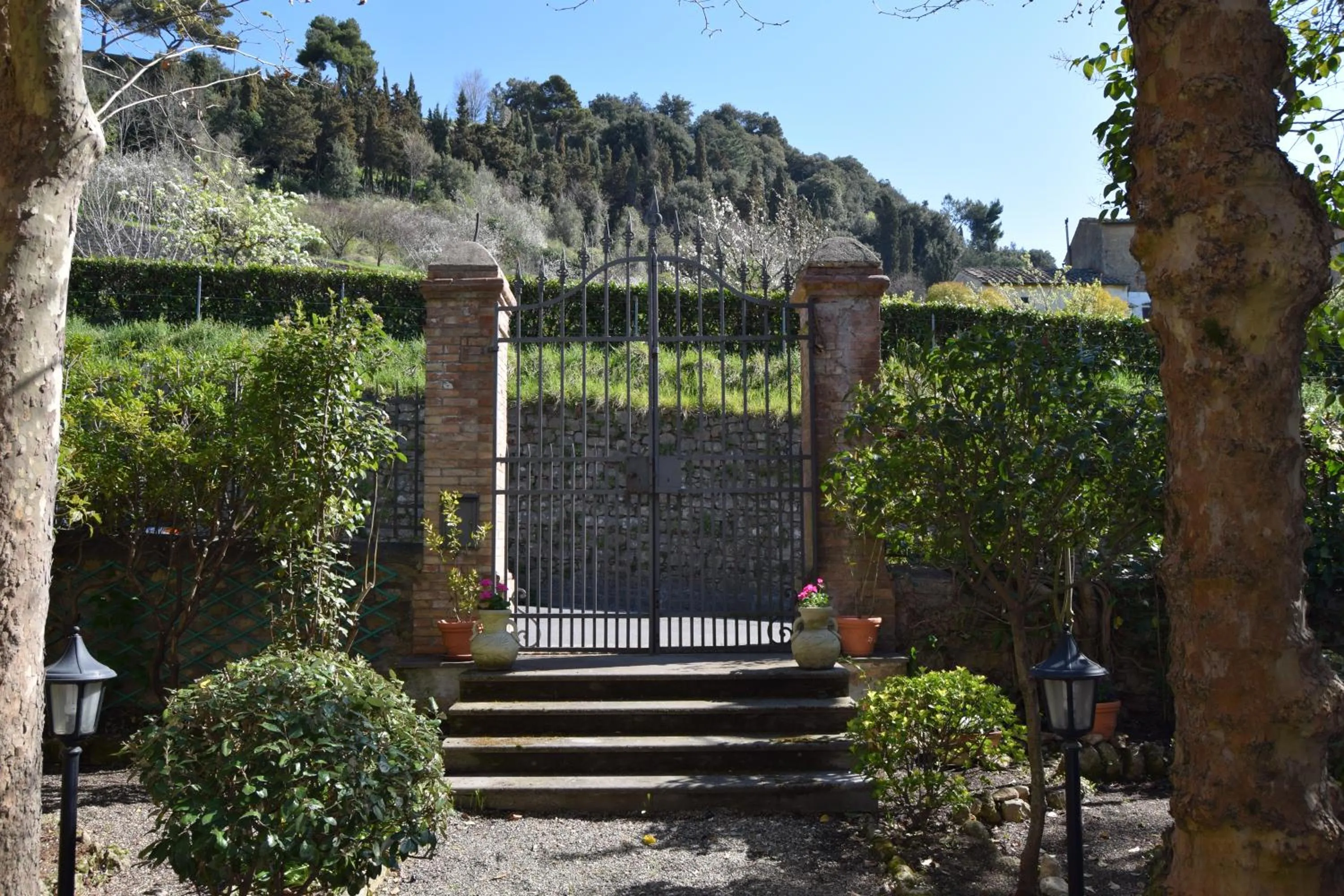 Facade/entrance in Hotel Villa Porta All'Arco