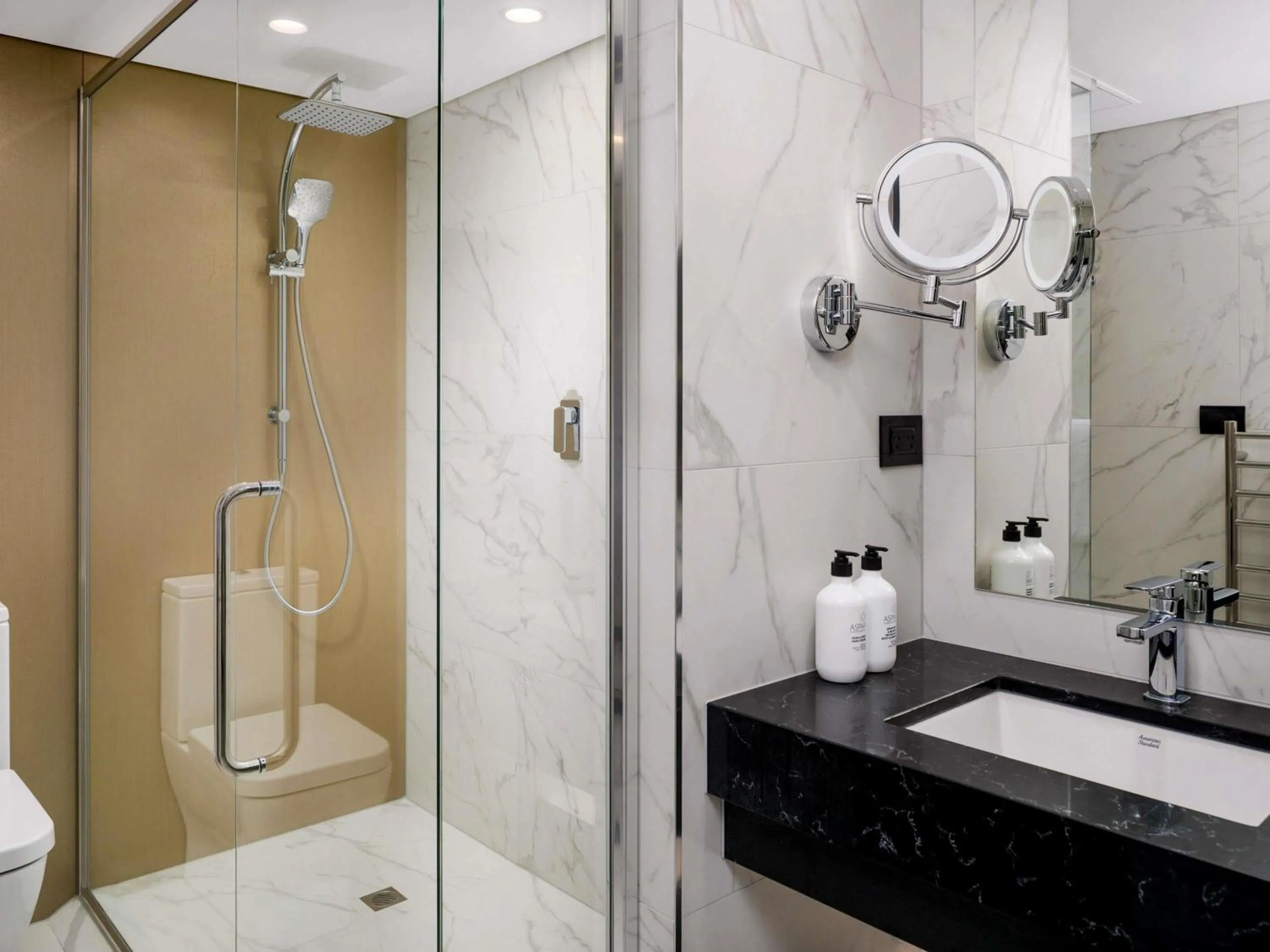 Shower in Pullman Melbourne City Centre