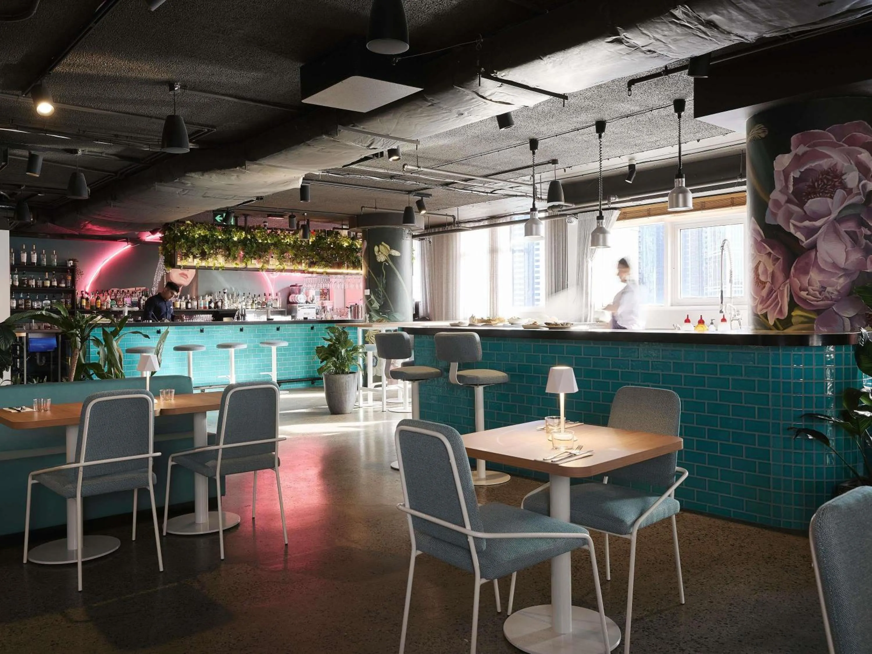 Restaurant/places to eat in Pullman Melbourne City Centre