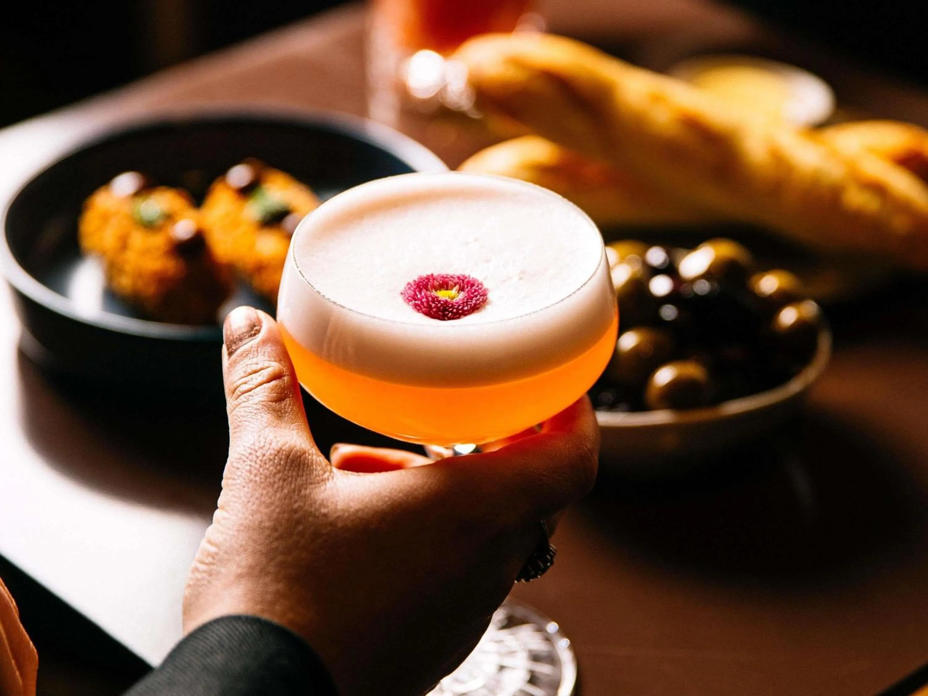 Lounge or bar in Pullman Melbourne City Centre