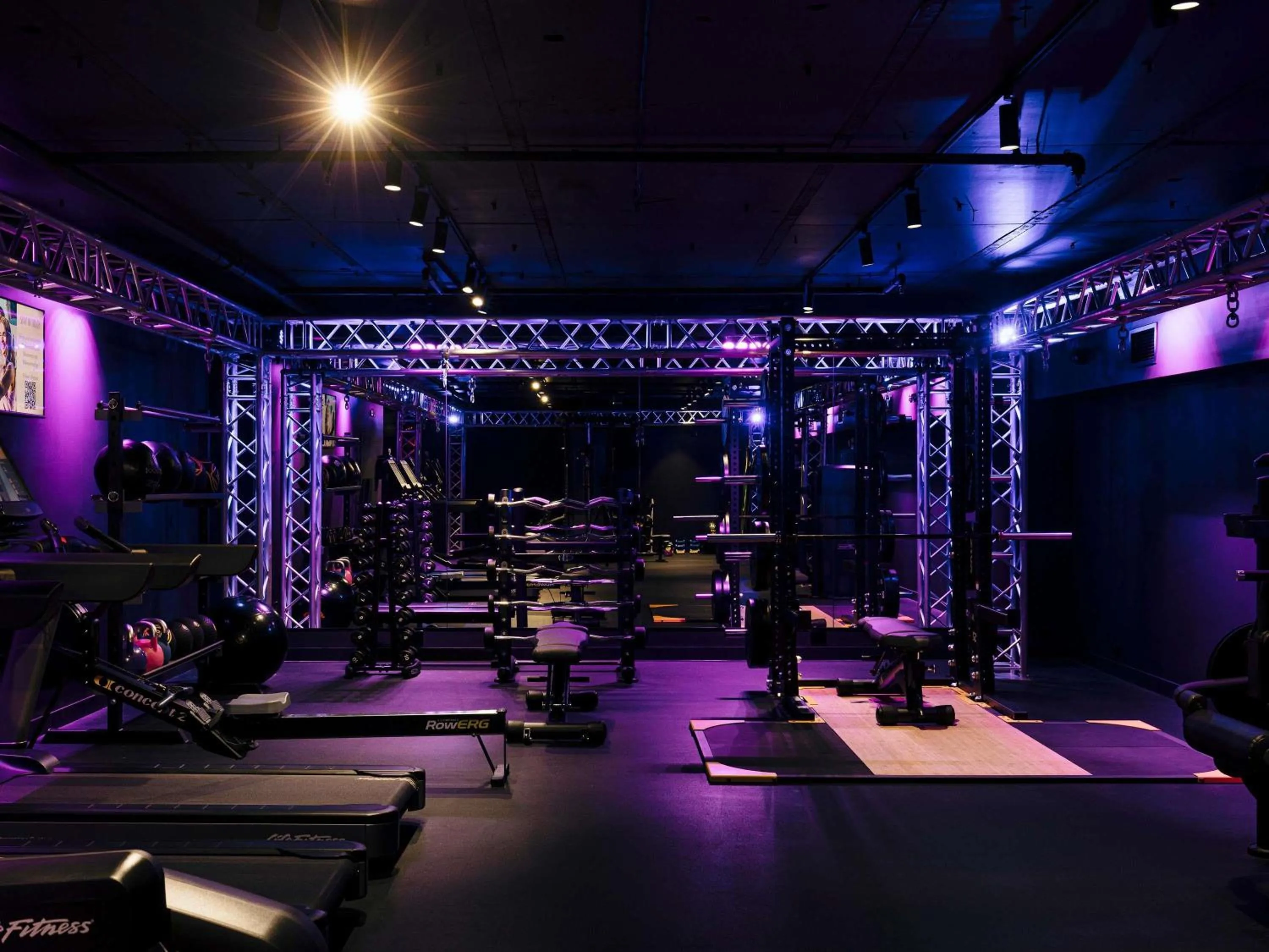 Fitness centre/facilities in Pullman Melbourne City Centre
