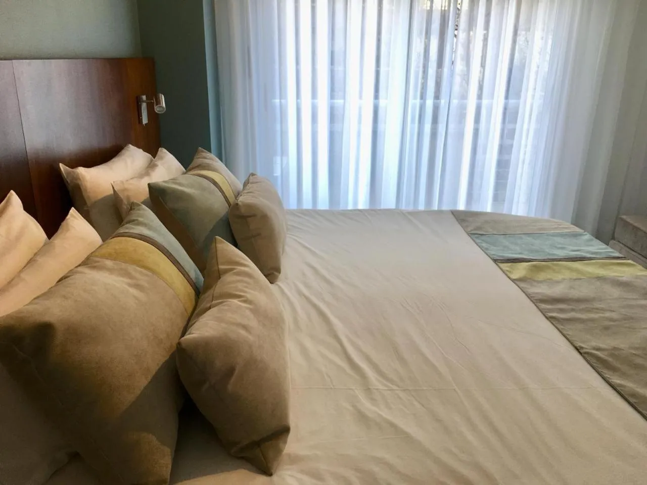 Bed in Color Botánico