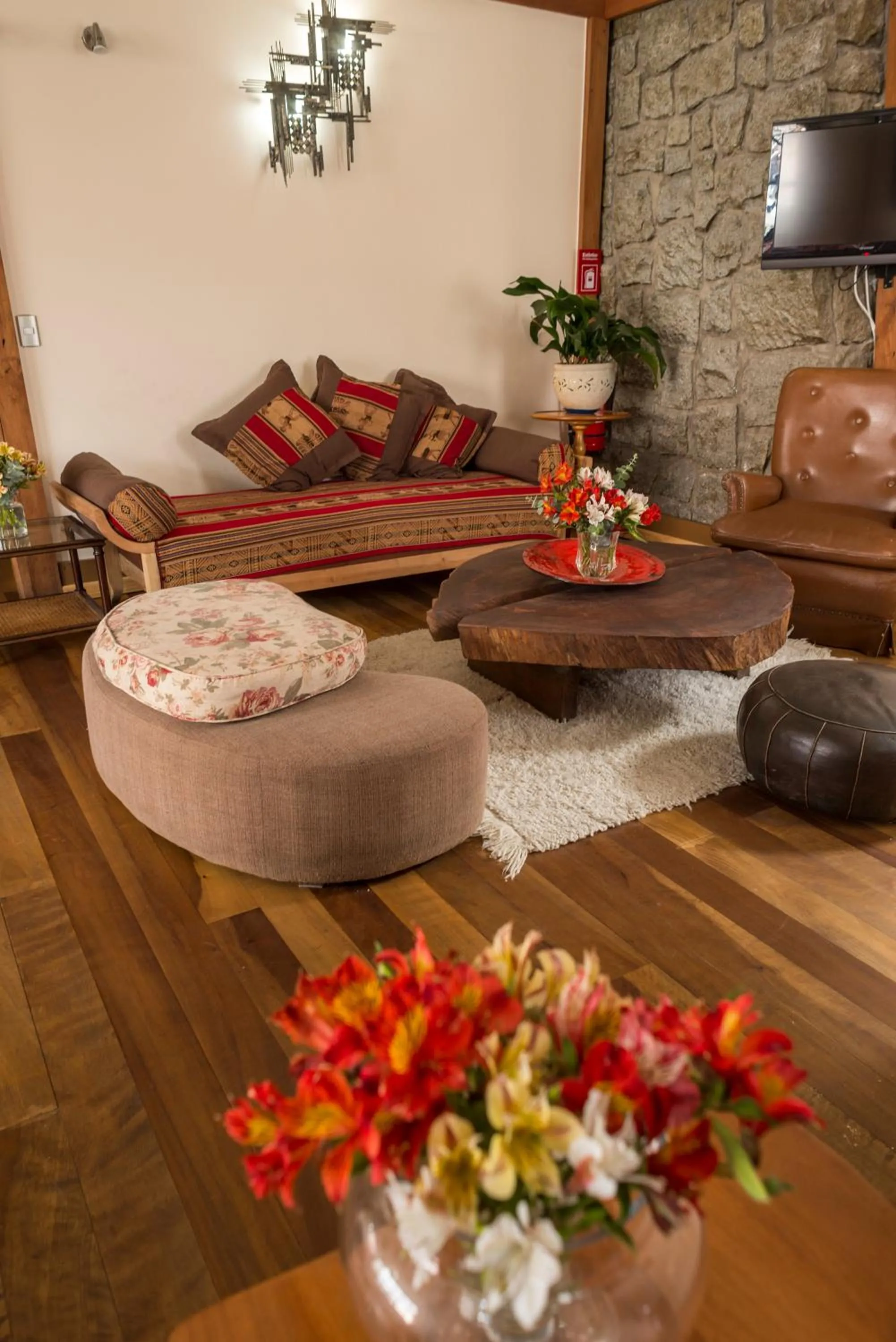 Communal lounge/ TV room in Weisserhaus