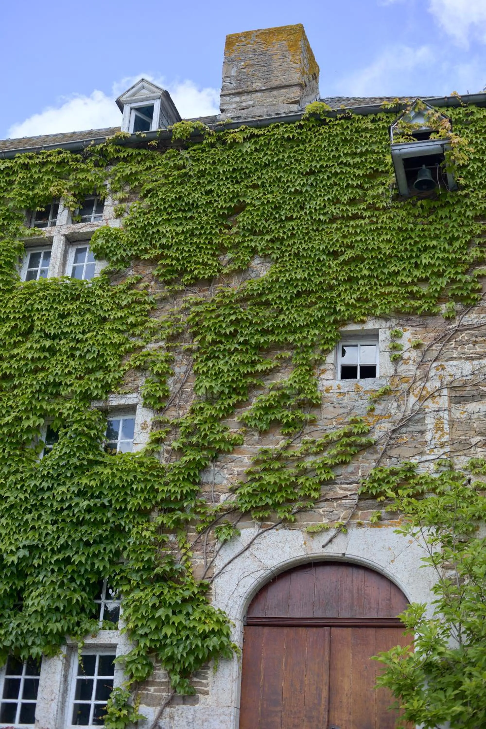 Nearby landmark in Château de la Chapelle