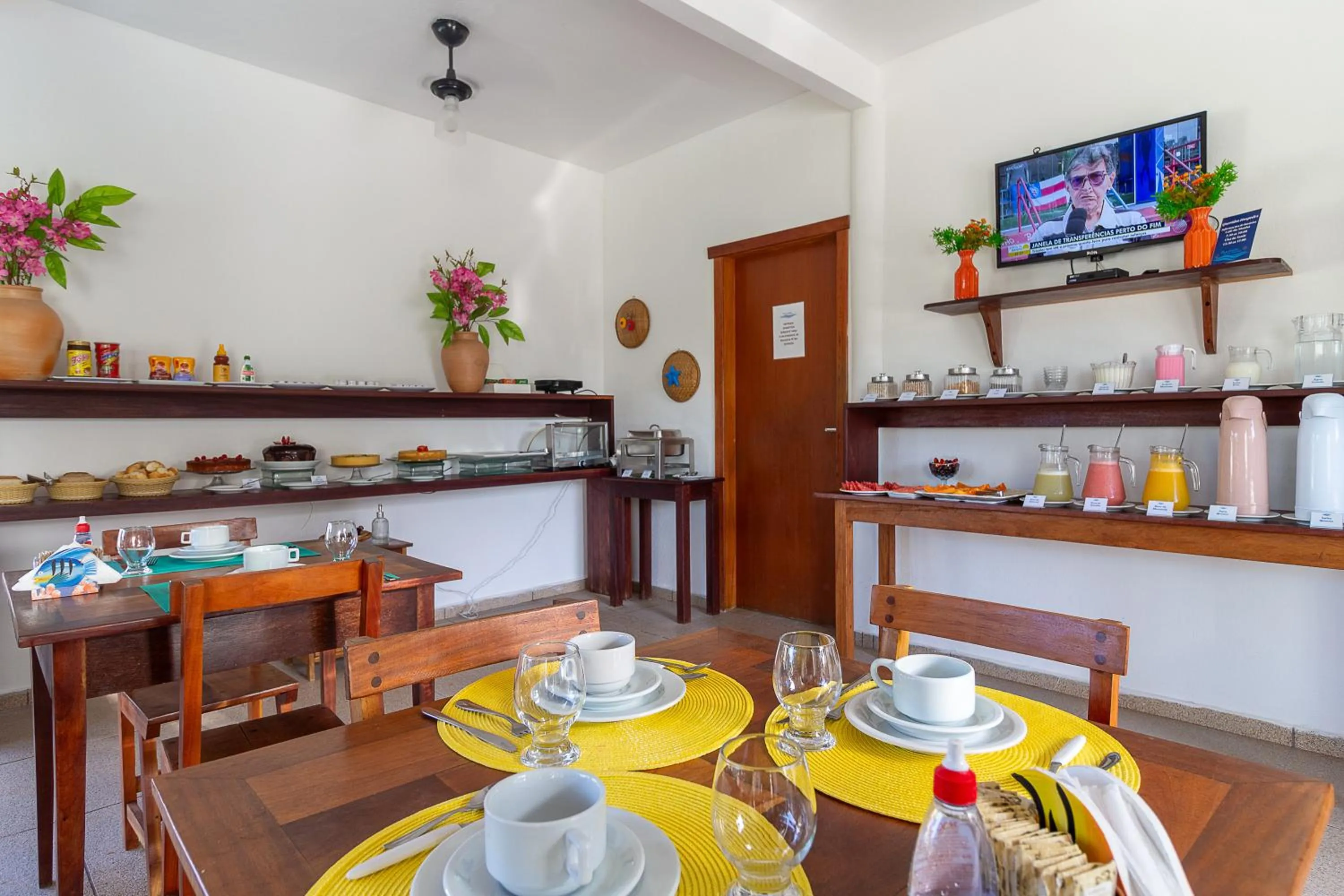 Food and drinks in Pousada Pé na Estrada