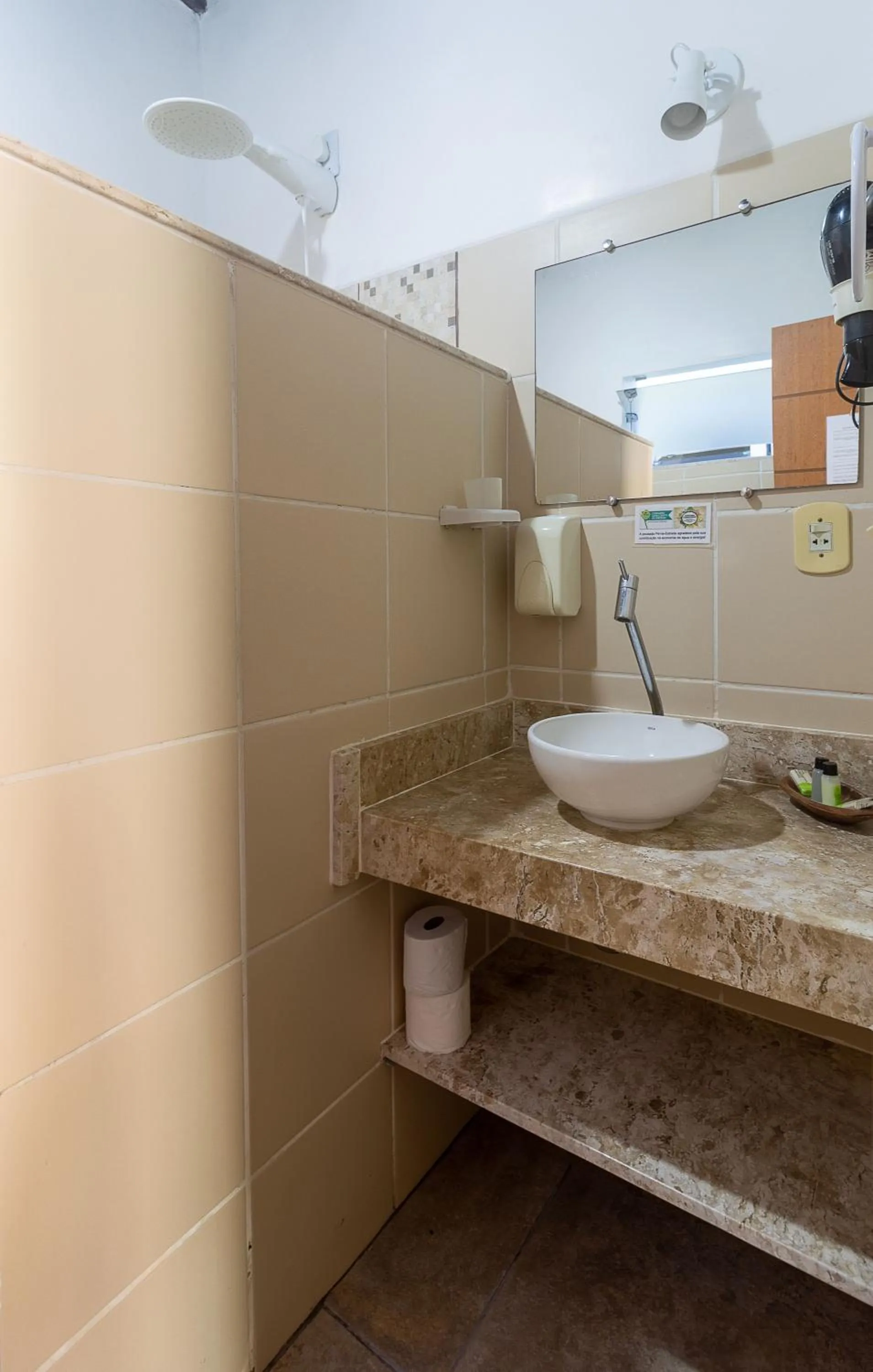 Bathroom in Pousada Pé na Estrada