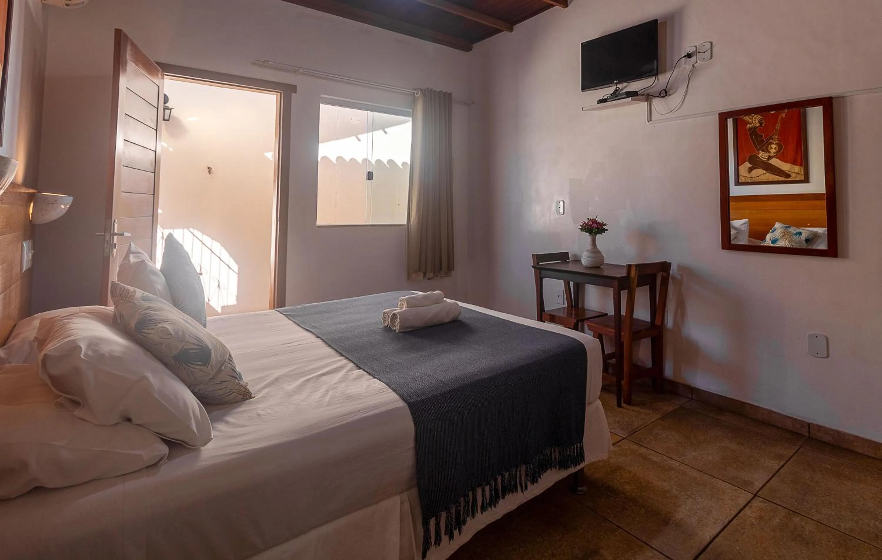 Photo of the whole room, Bed in Pousada Pé na Estrada