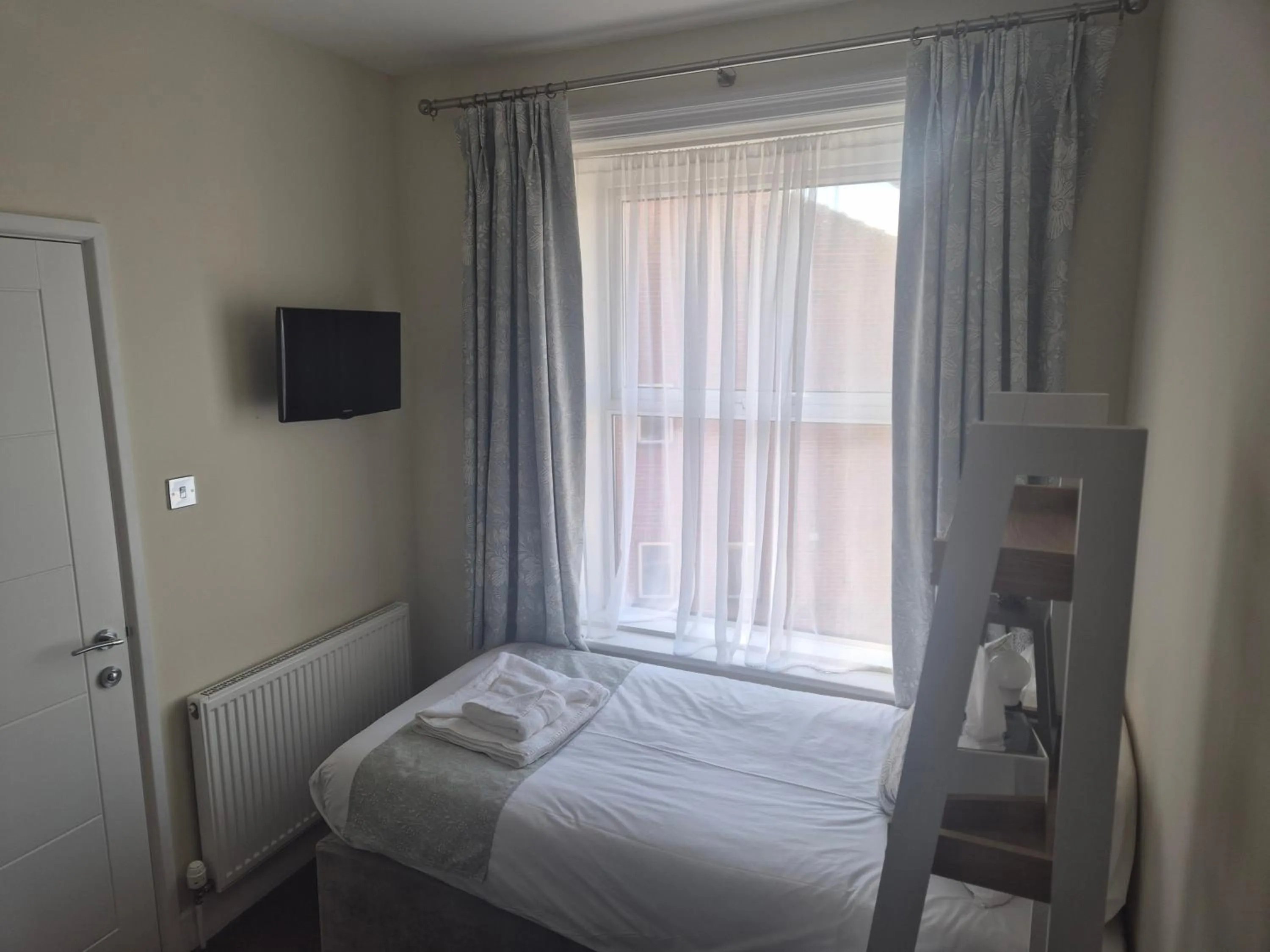 Bed in Grand Hotel Swanage