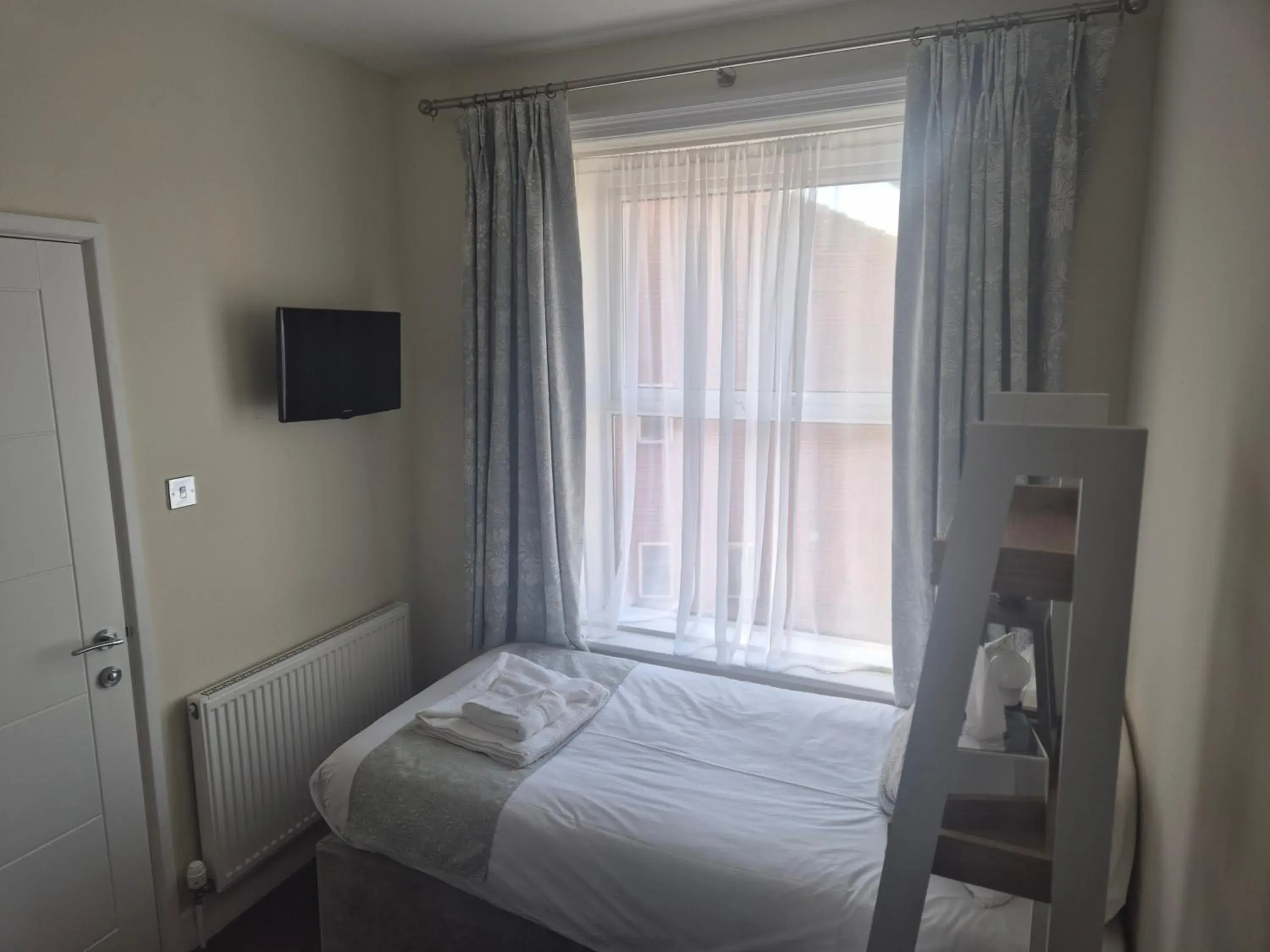 Single Room in Grand Hotel Swanage Single Room in Grand Hotel Swanage