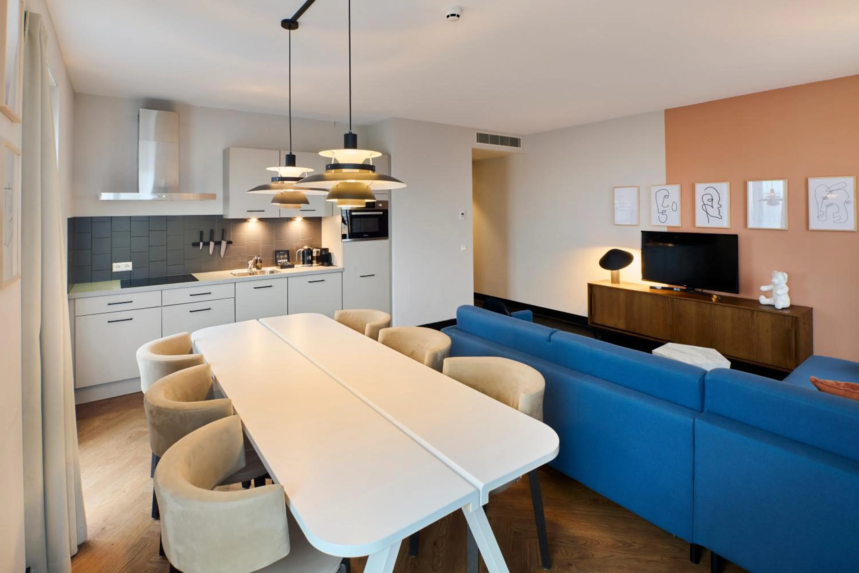 TV and multimedia in Cityden Stadshart