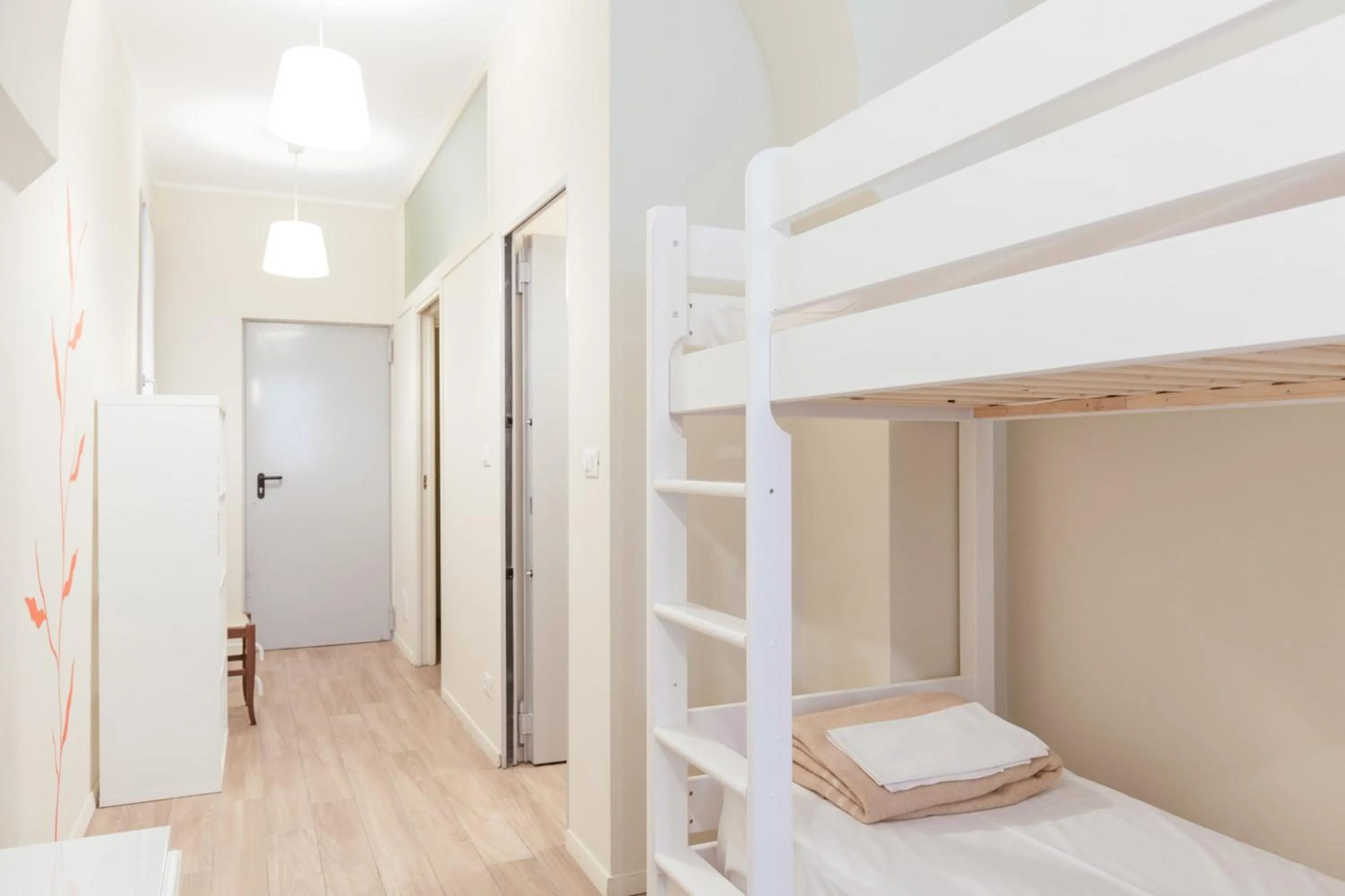 Photo of the whole room, Bed in Tomato Urban Retreat