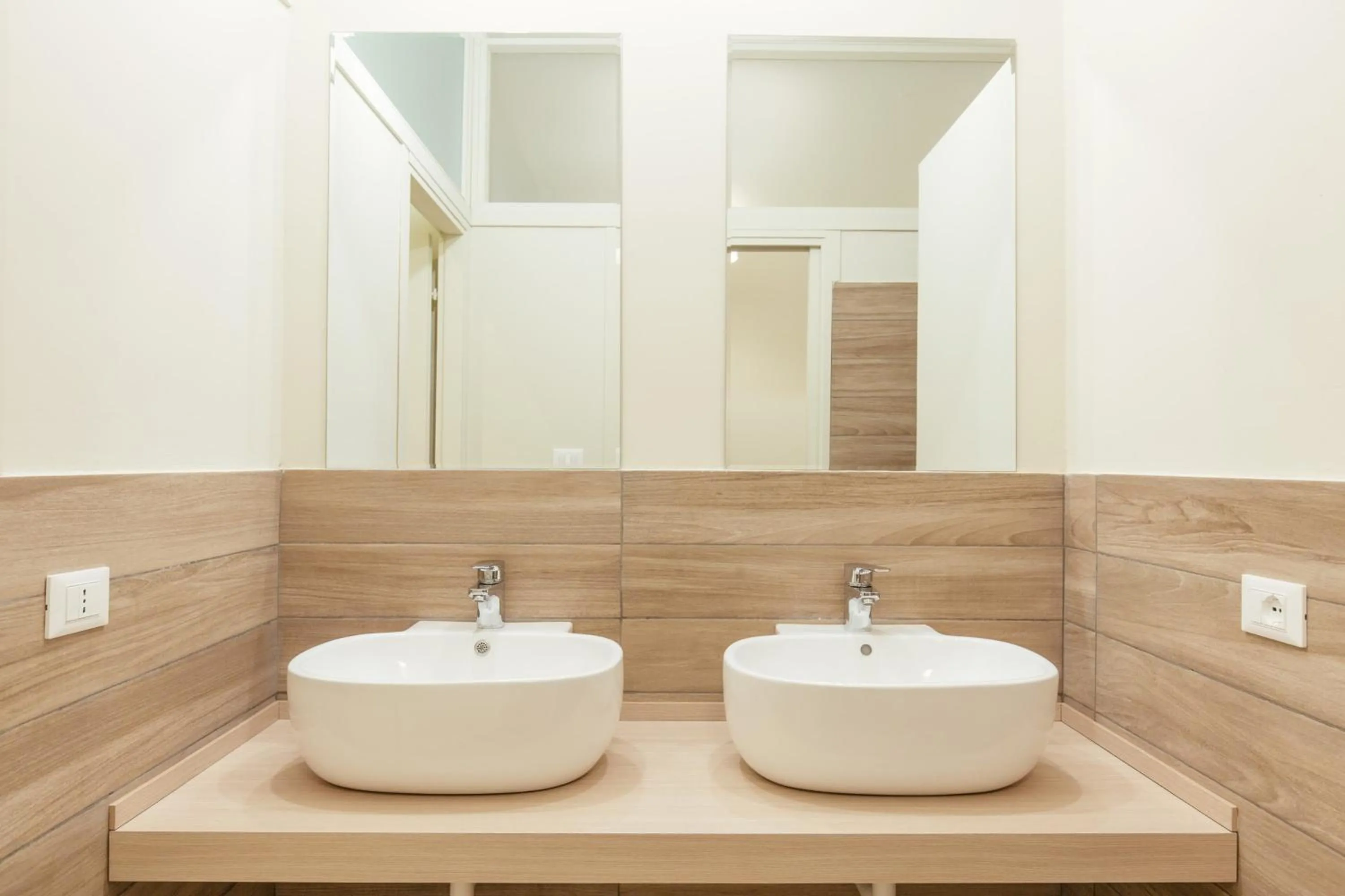 Bathroom in Tomato Urban Retreat
