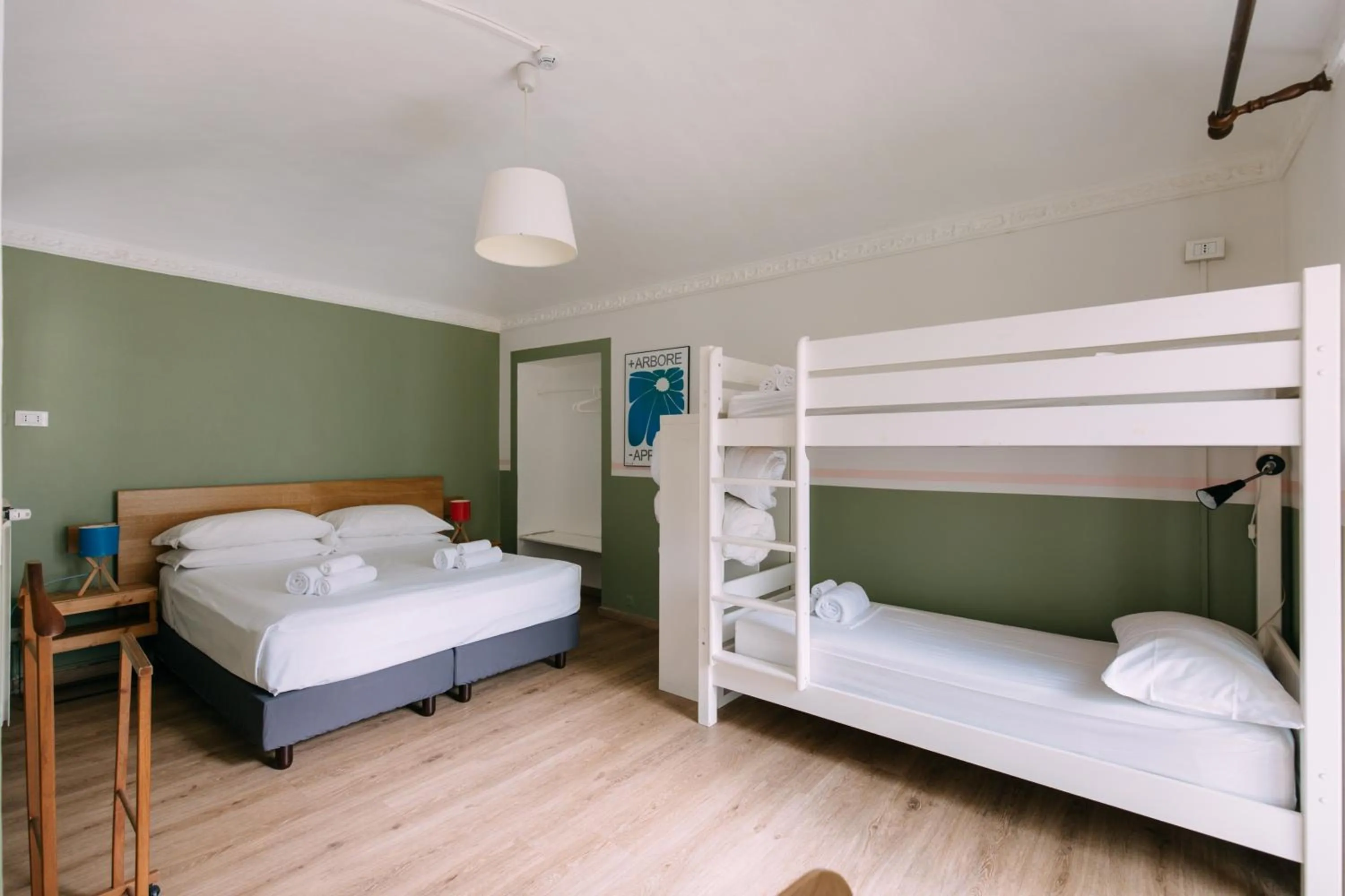 Bedroom, Bed in Tomato Urban Retreat