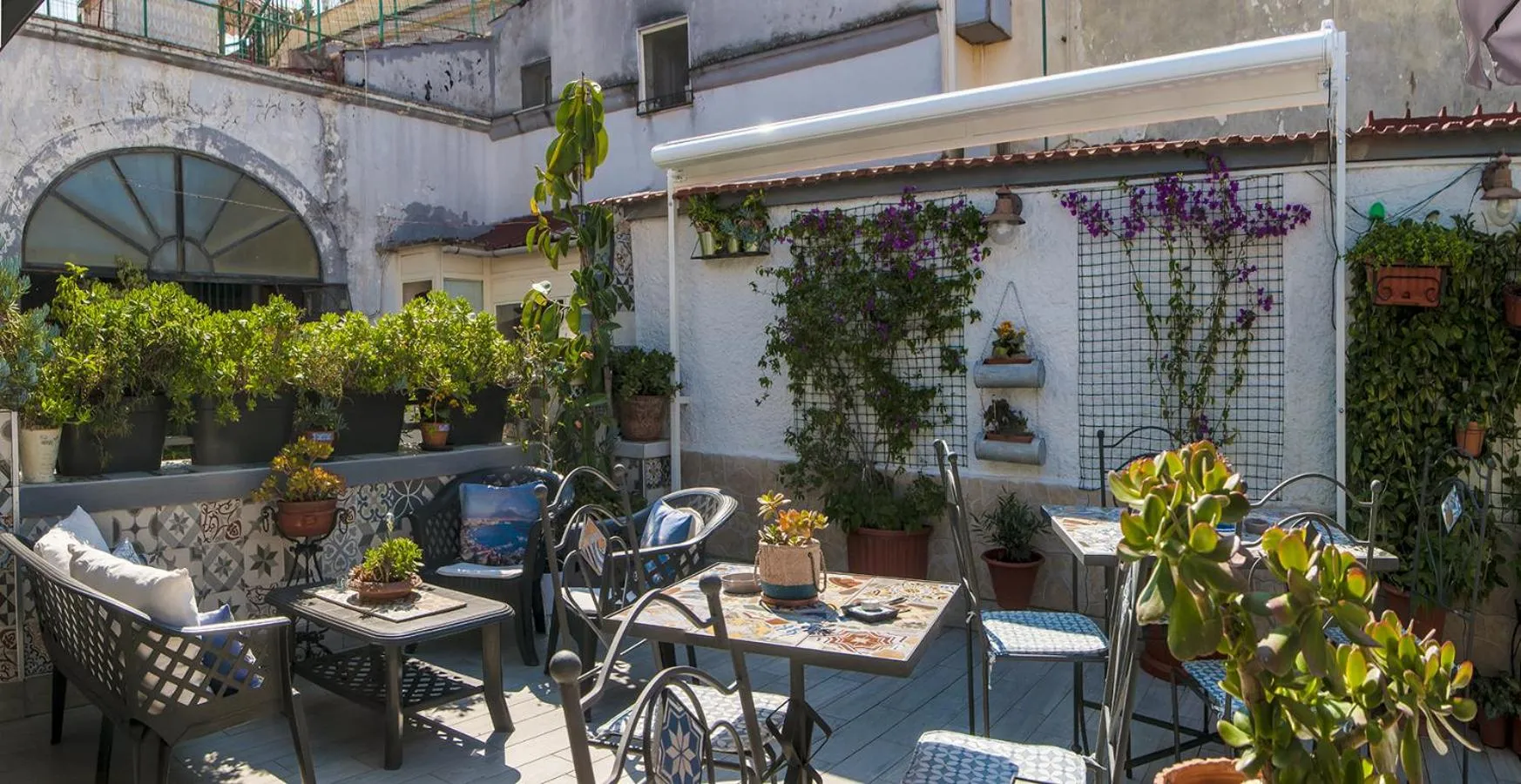 Restaurant/places to eat in La Terrazza ai Miracoli