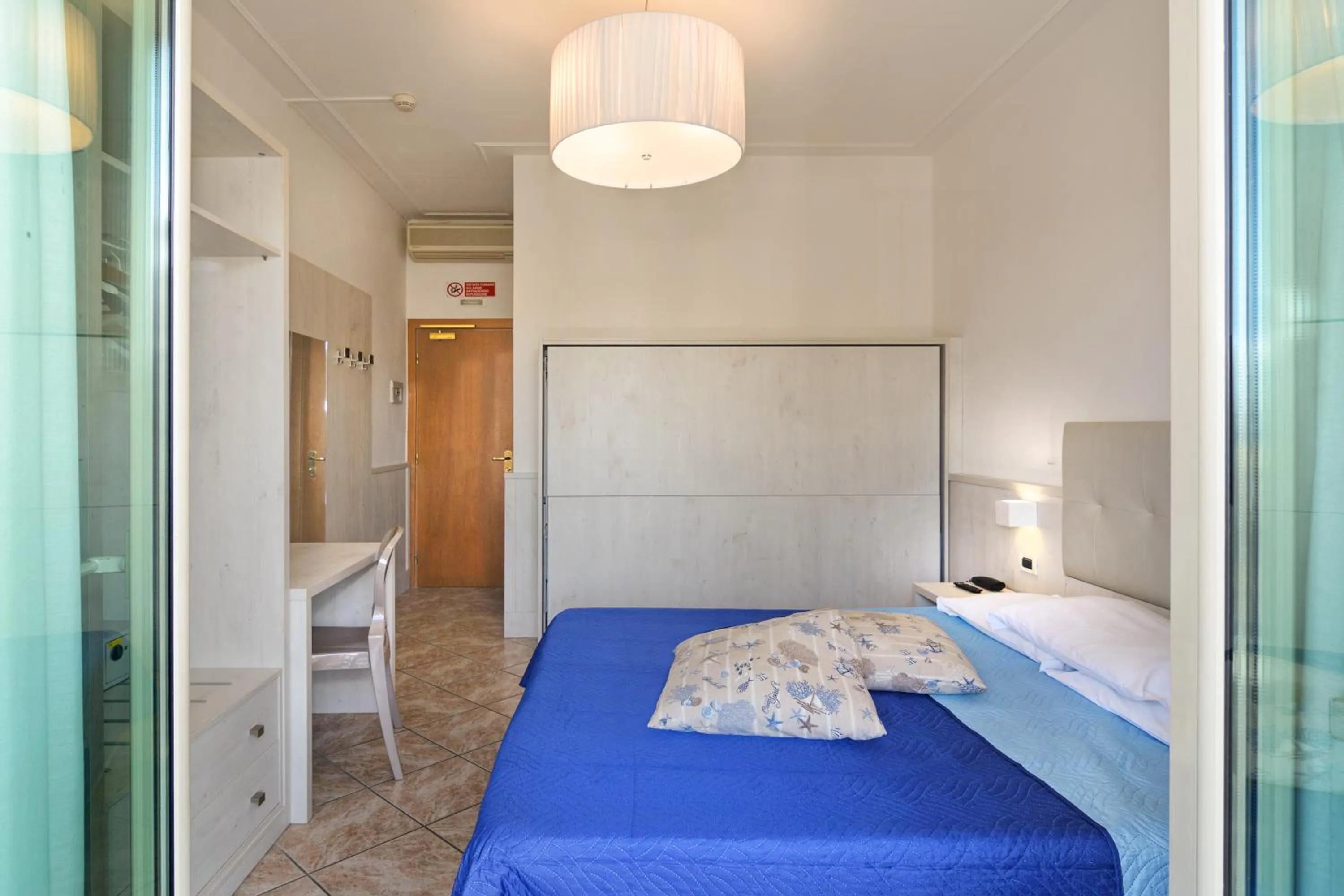 Bed in Hotel Bella Riviera Lungomare