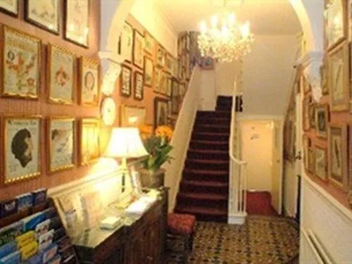 Lobby or reception in Garth Hotel