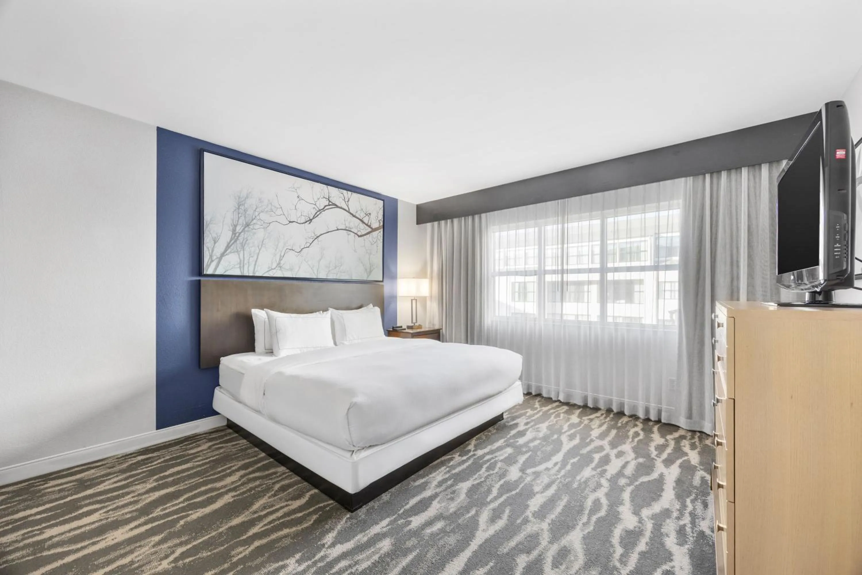 Bedroom, Bed in DoubleTree Suites by Hilton Hotel Huntsville South