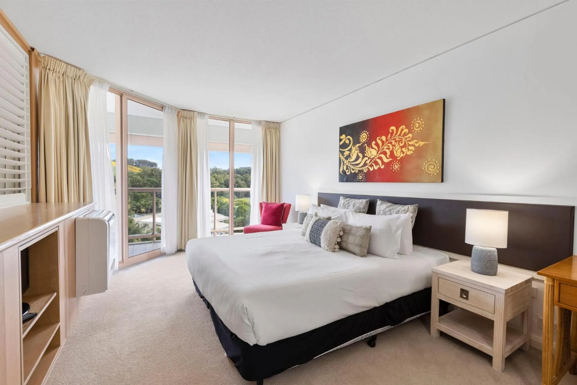 Bedroom, Bed in Pacific Bay Resort