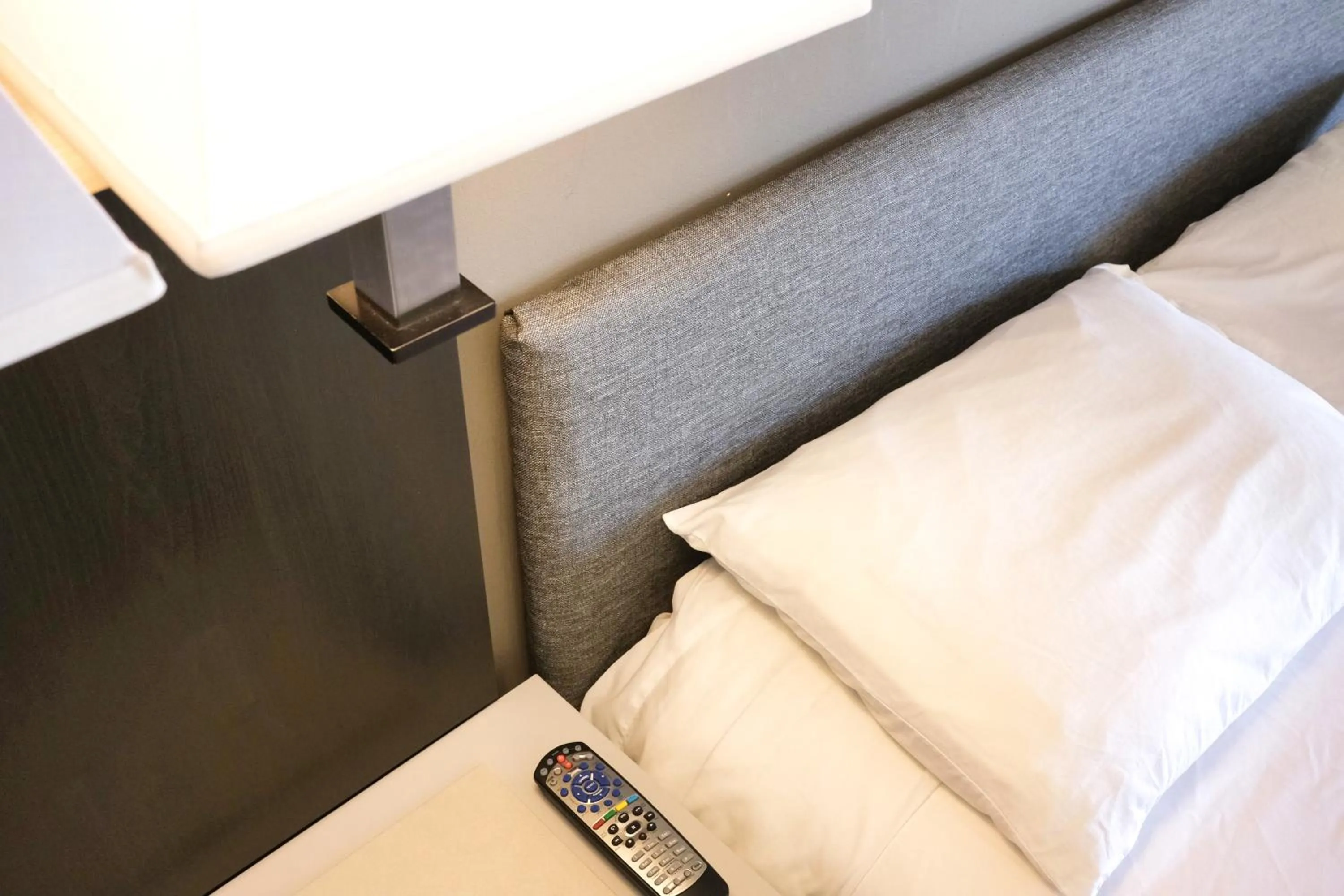 internet, Bed in Regency Inn of Eddyville Kuttawa