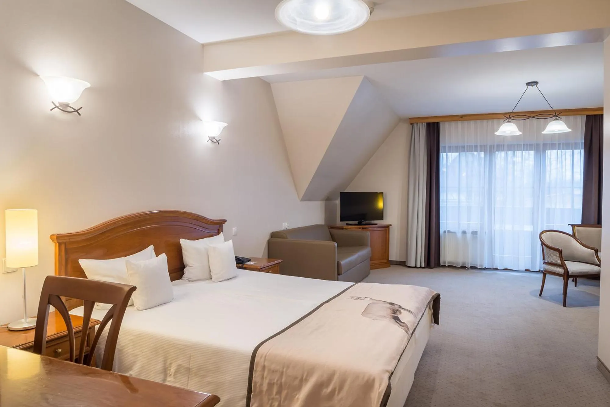 Bed in Hotel Nosalowy Dwór