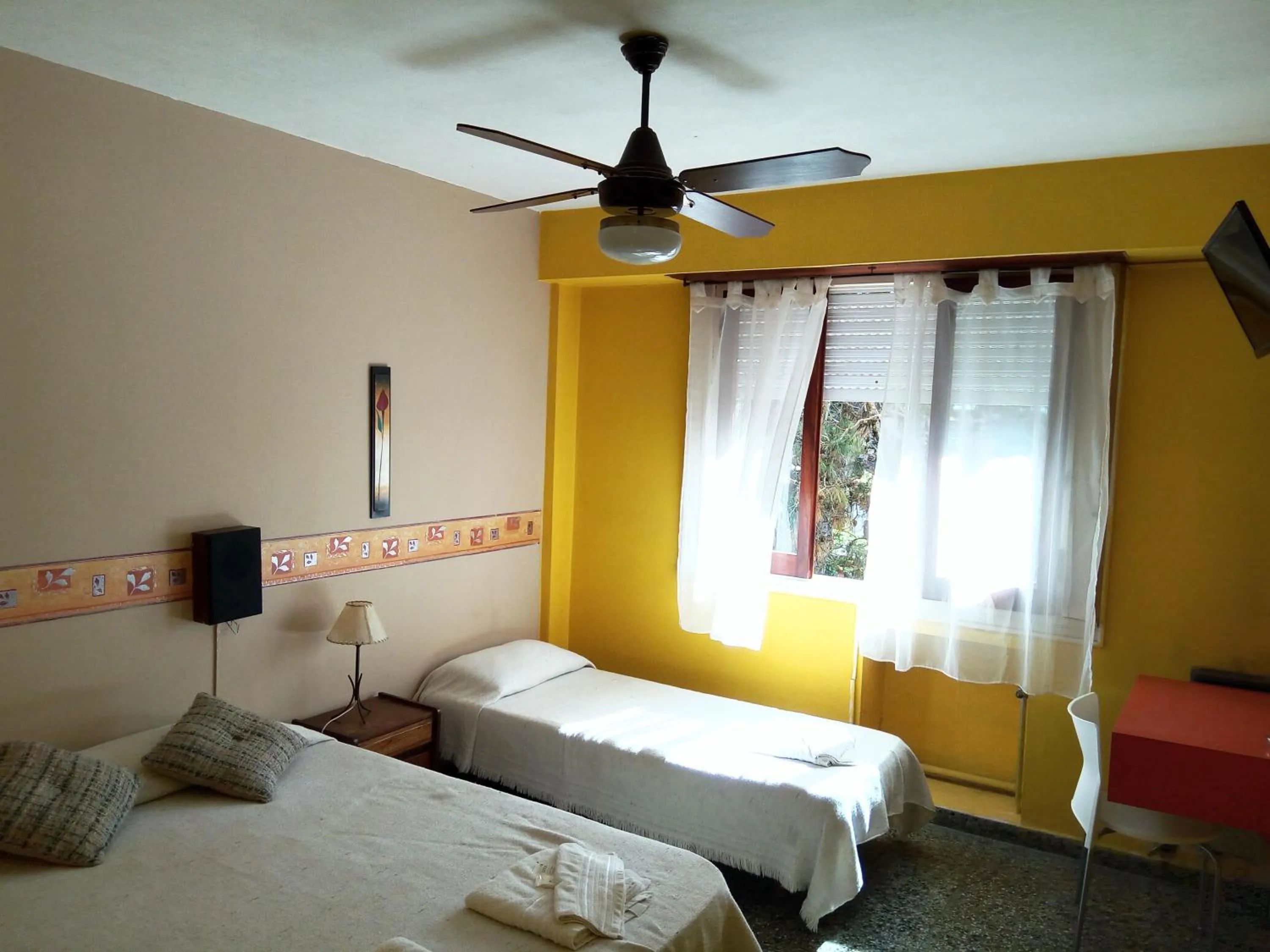 Bed in Hotel Resi San Bernardo