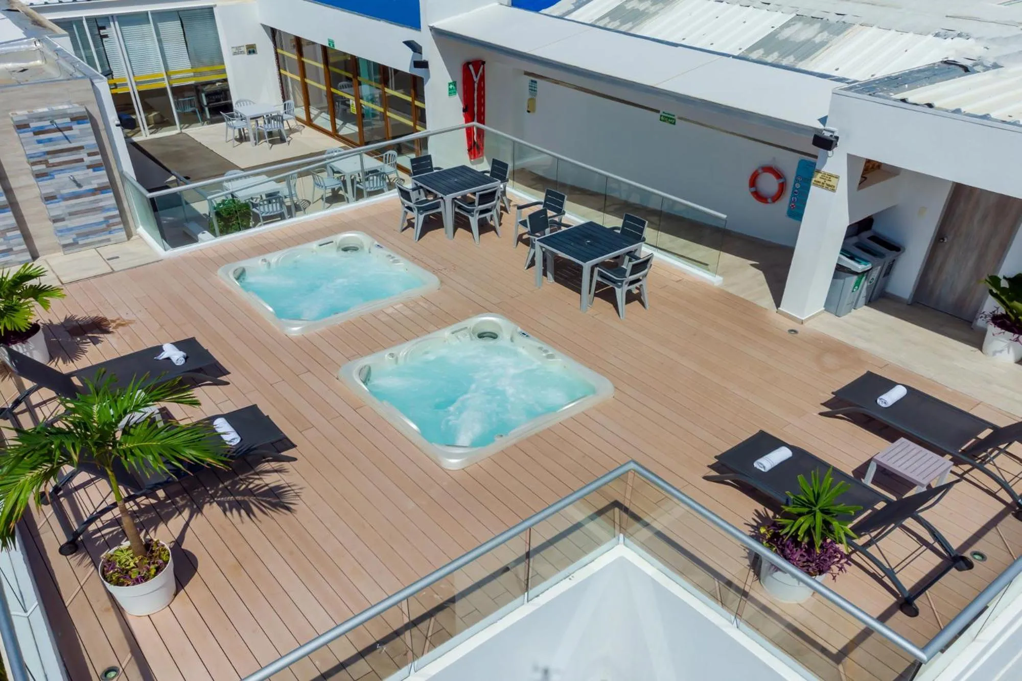 Property building in Hotel Bahia Sardina