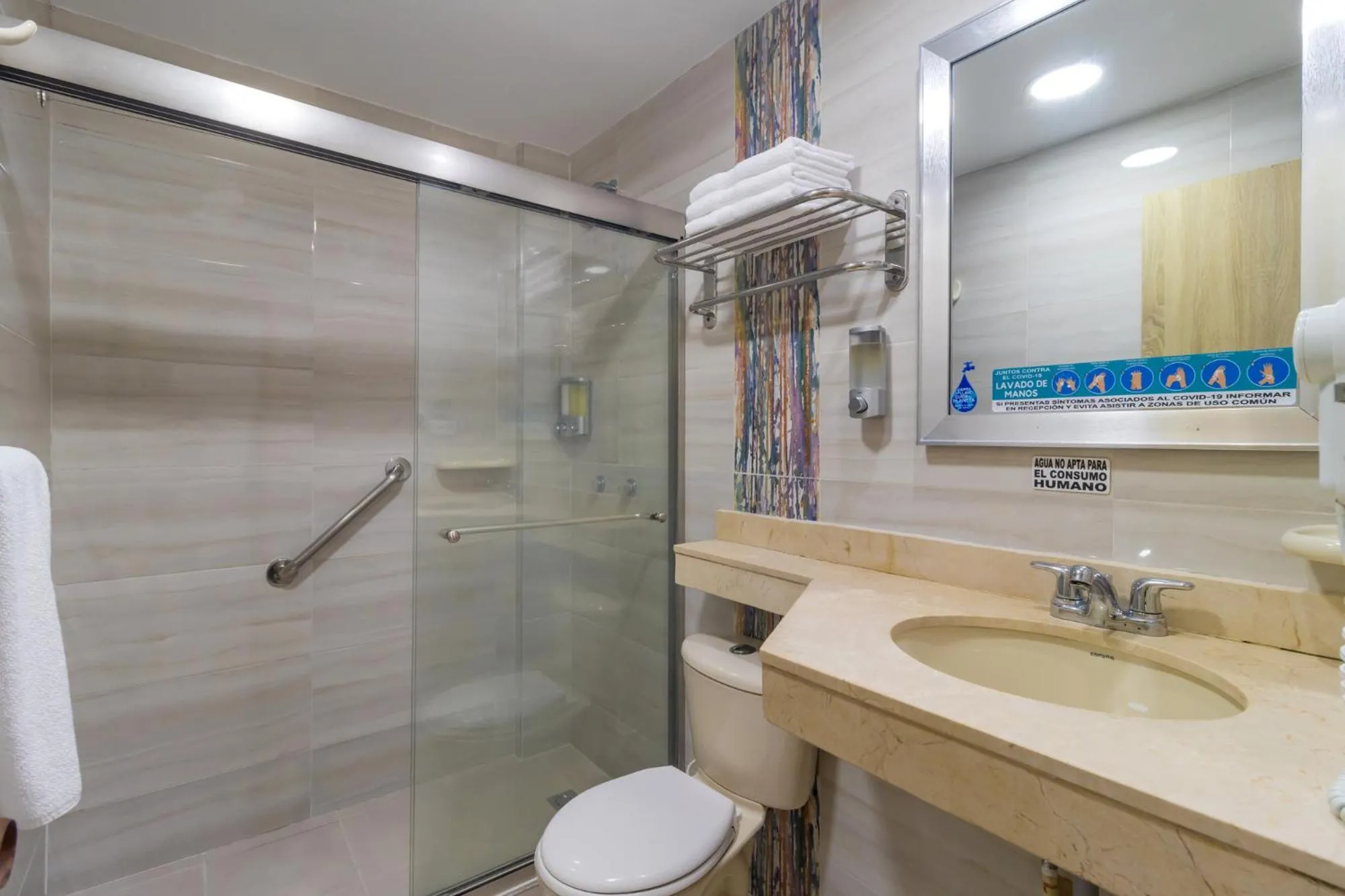 Shower in Hotel Bahia Sardina