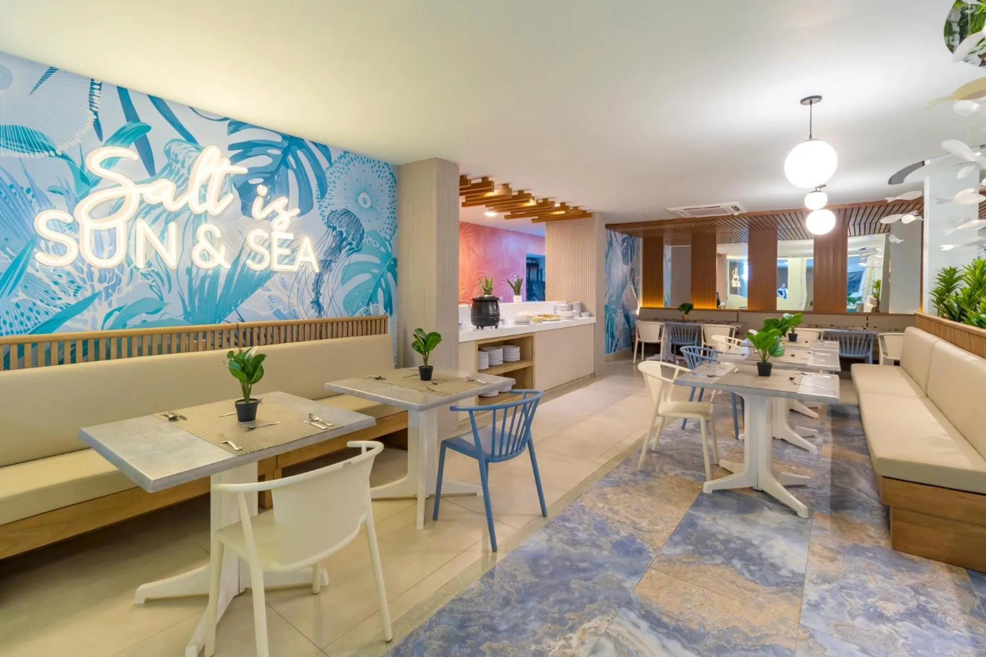 Restaurant/places to eat in Hotel Bahia Sardina