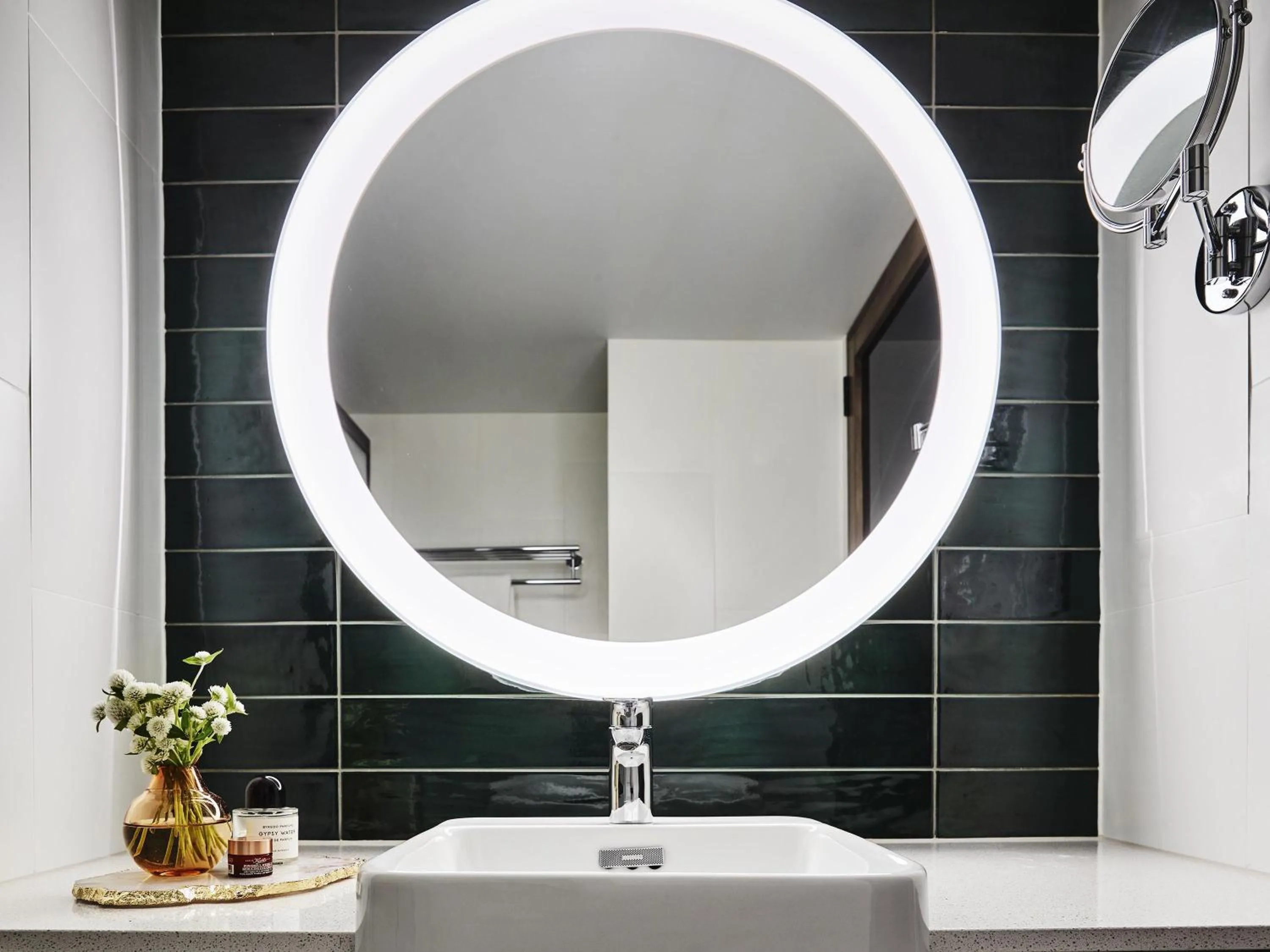 Bedroom in Novotel Sydney Darling Square