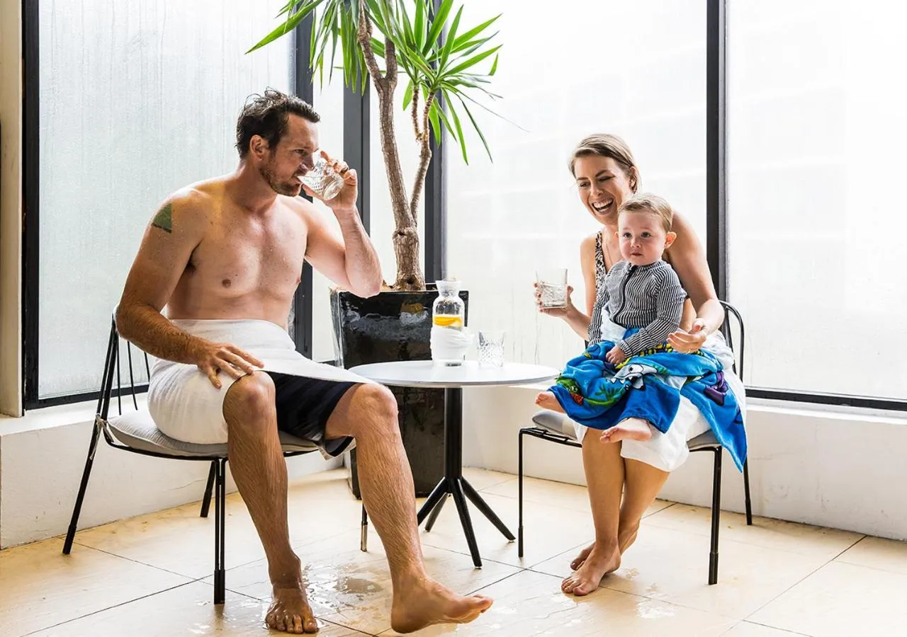 Swimming pool in Novotel Sydney Darling Square