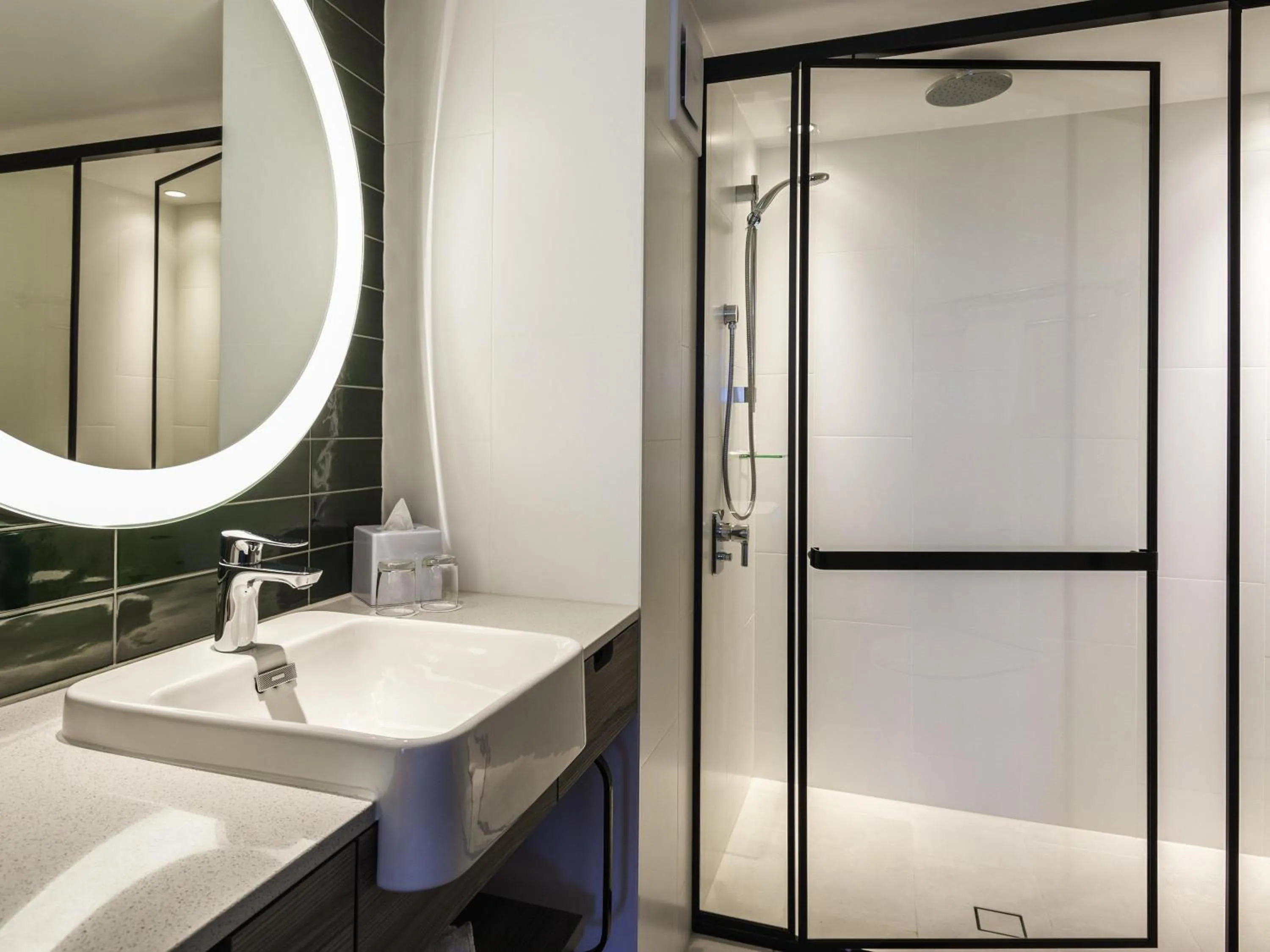 Bedroom in Novotel Sydney Darling Square