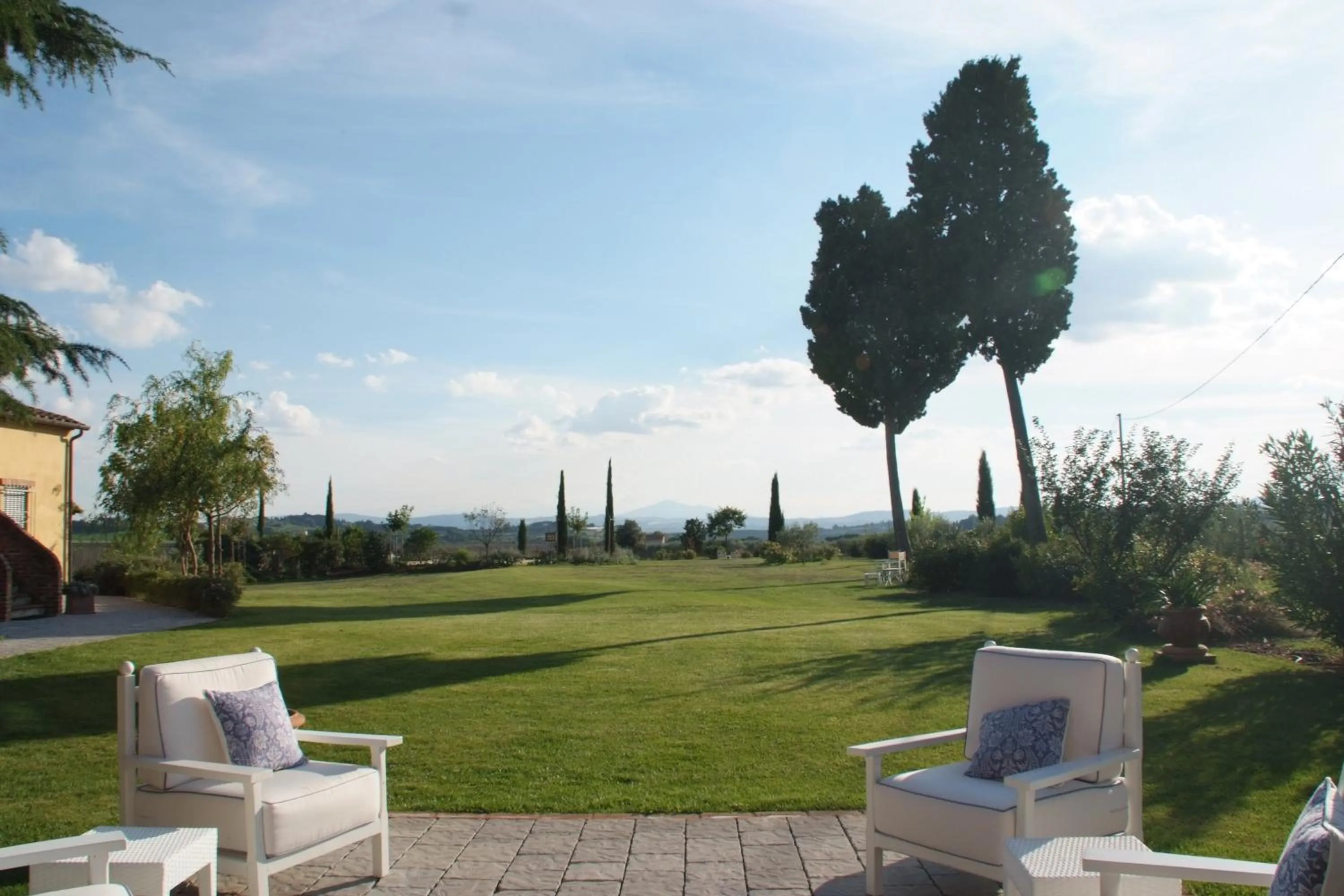 Garden view in Casa Bellavista B&B