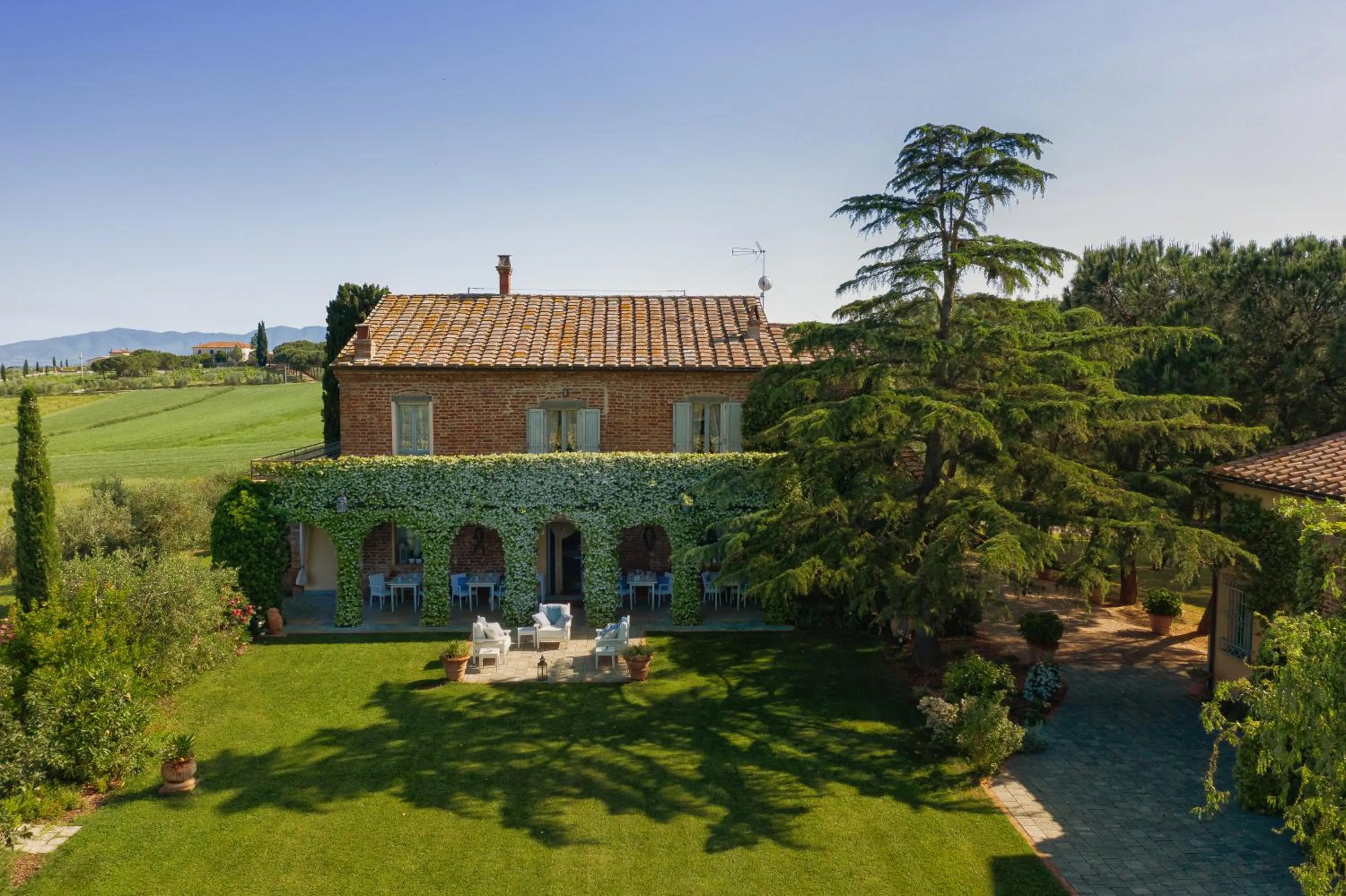 Property building in Casa Bellavista B&B