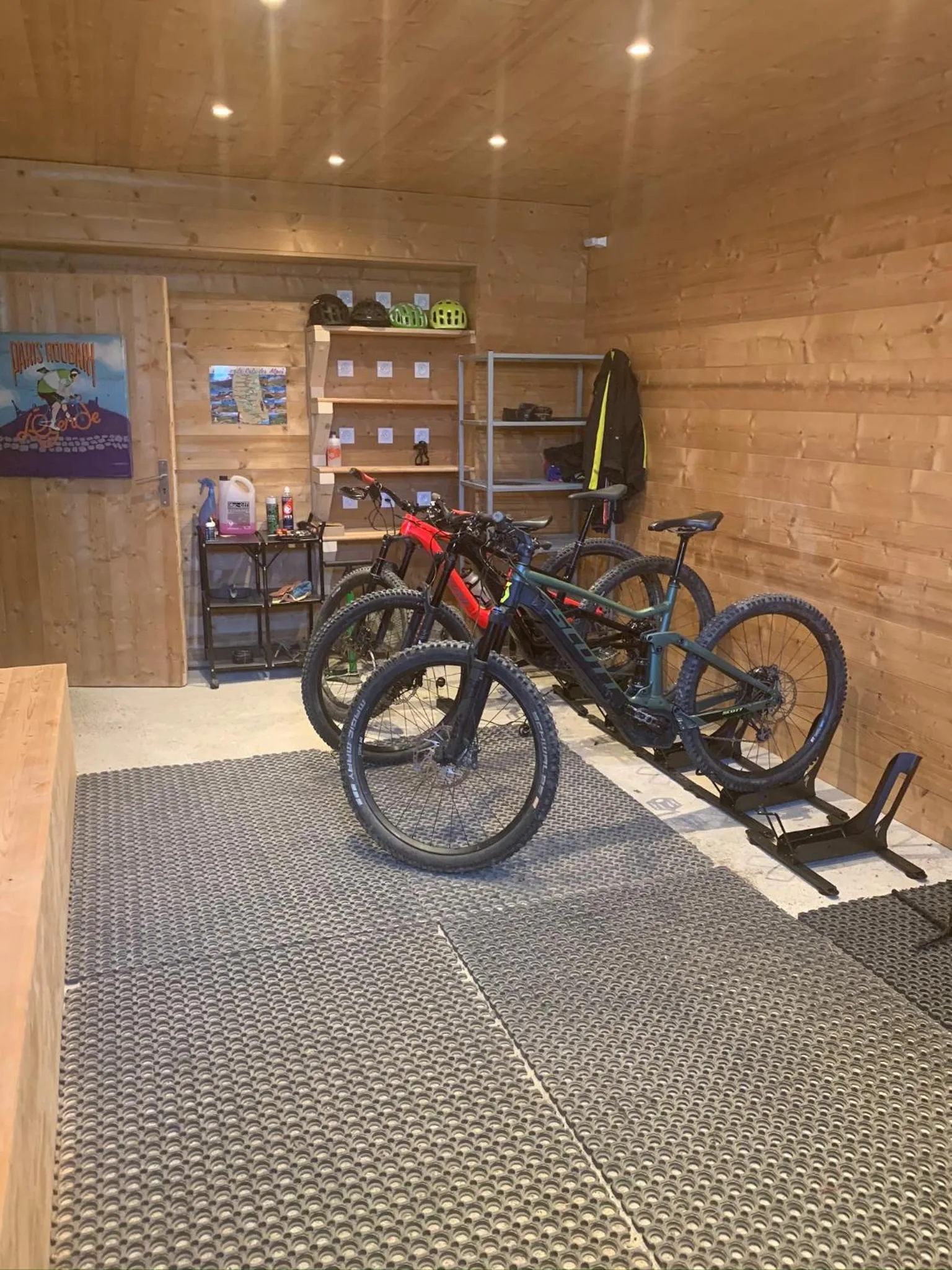 Activities in Hôtel l'Équipe