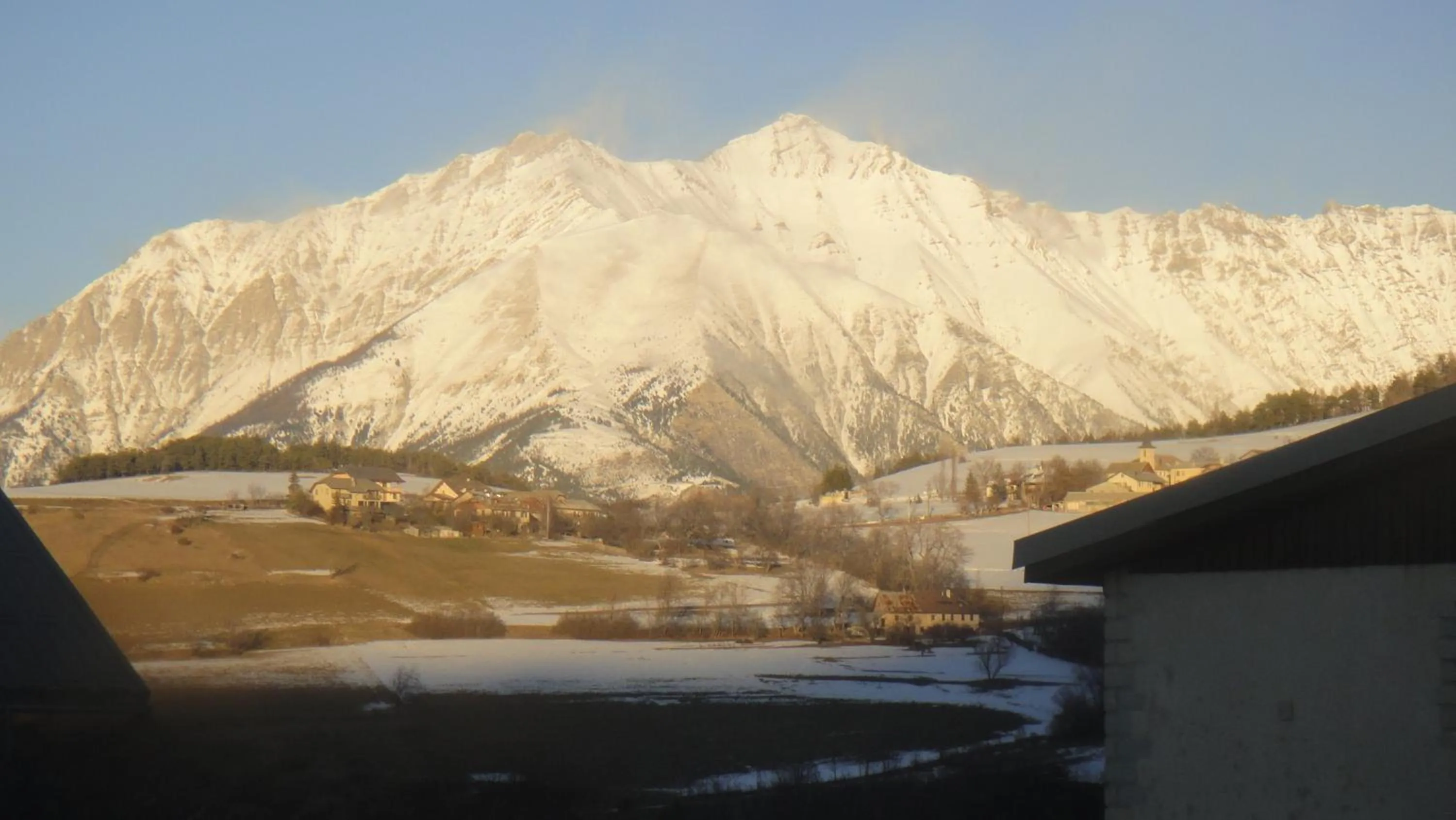 Area and facilities in Hôtel l'Équipe