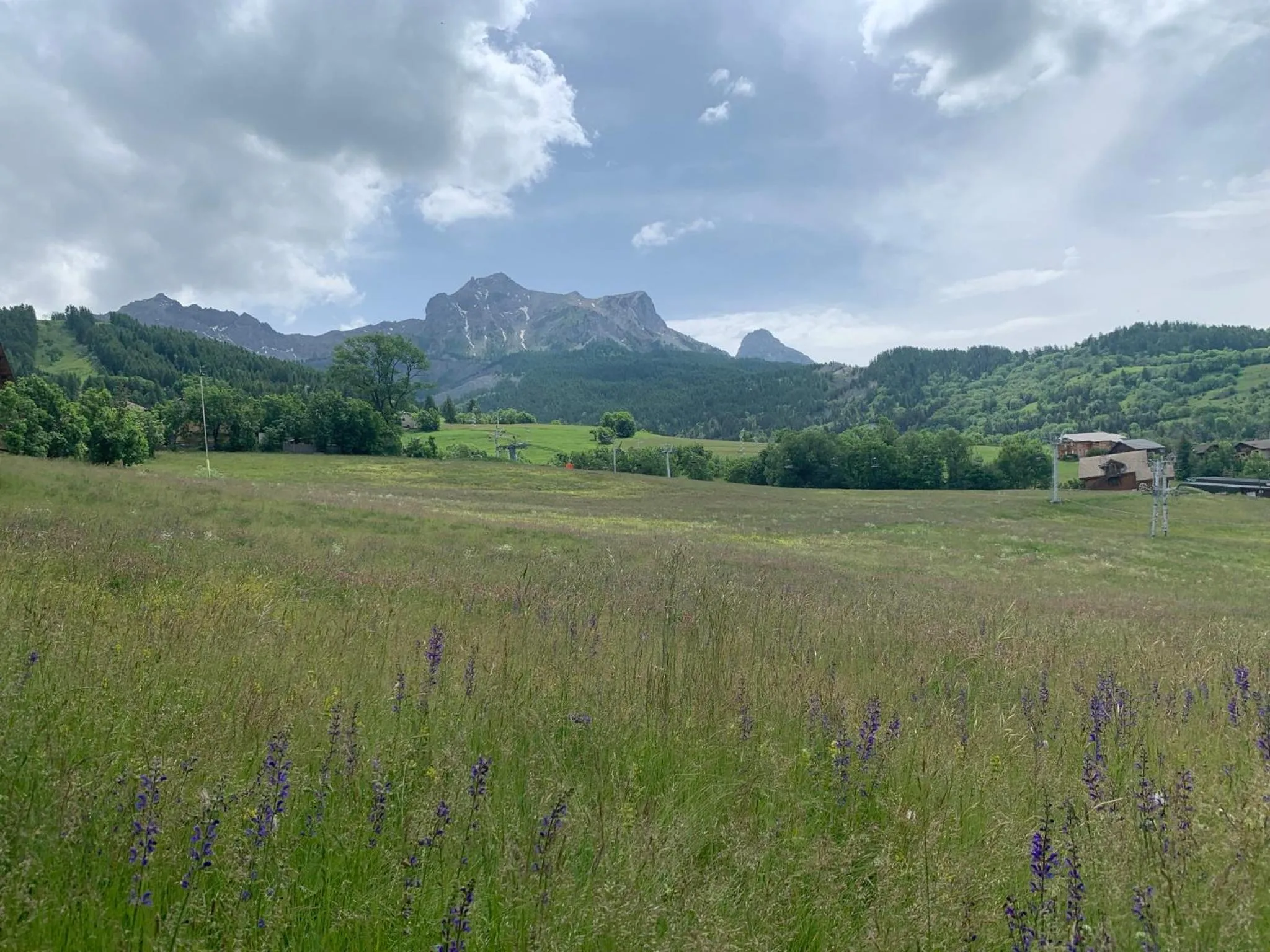 Natural landscape in Hôtel l'Équipe