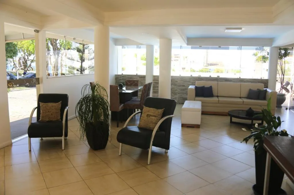 Communal lounge/ TV room in Hotel Belo Horizonte