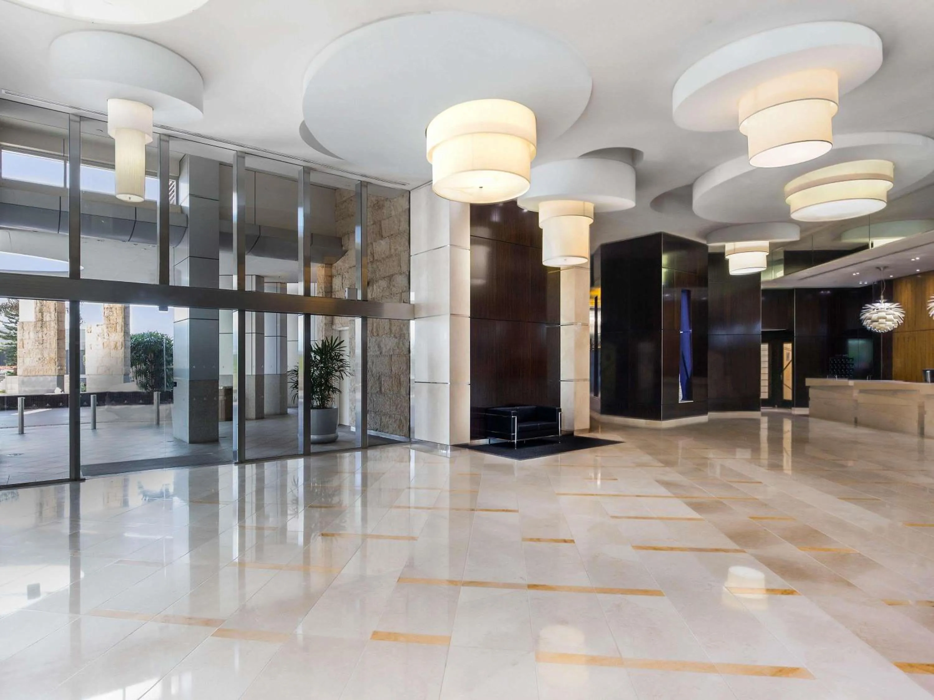 Property building in Mantra Towers of Chevron