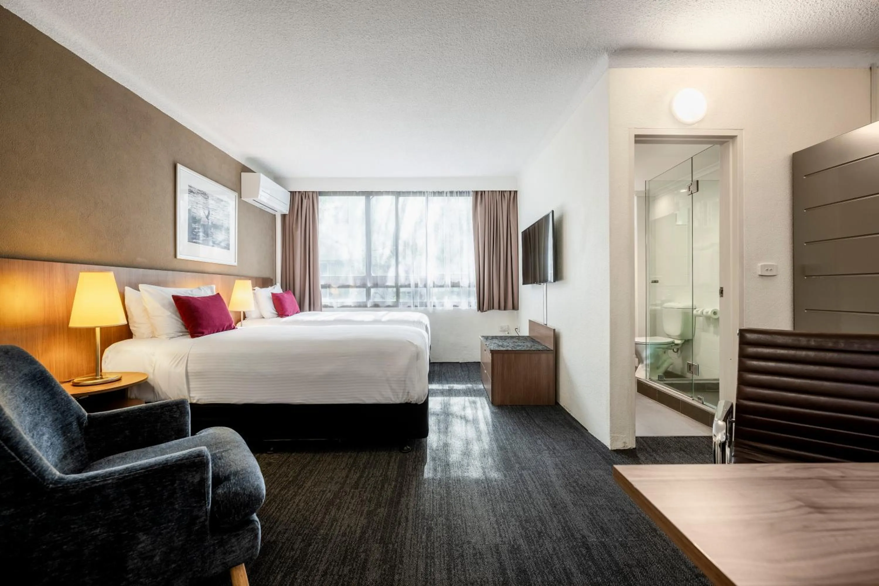 Bed in Hotel Urban St Leonards